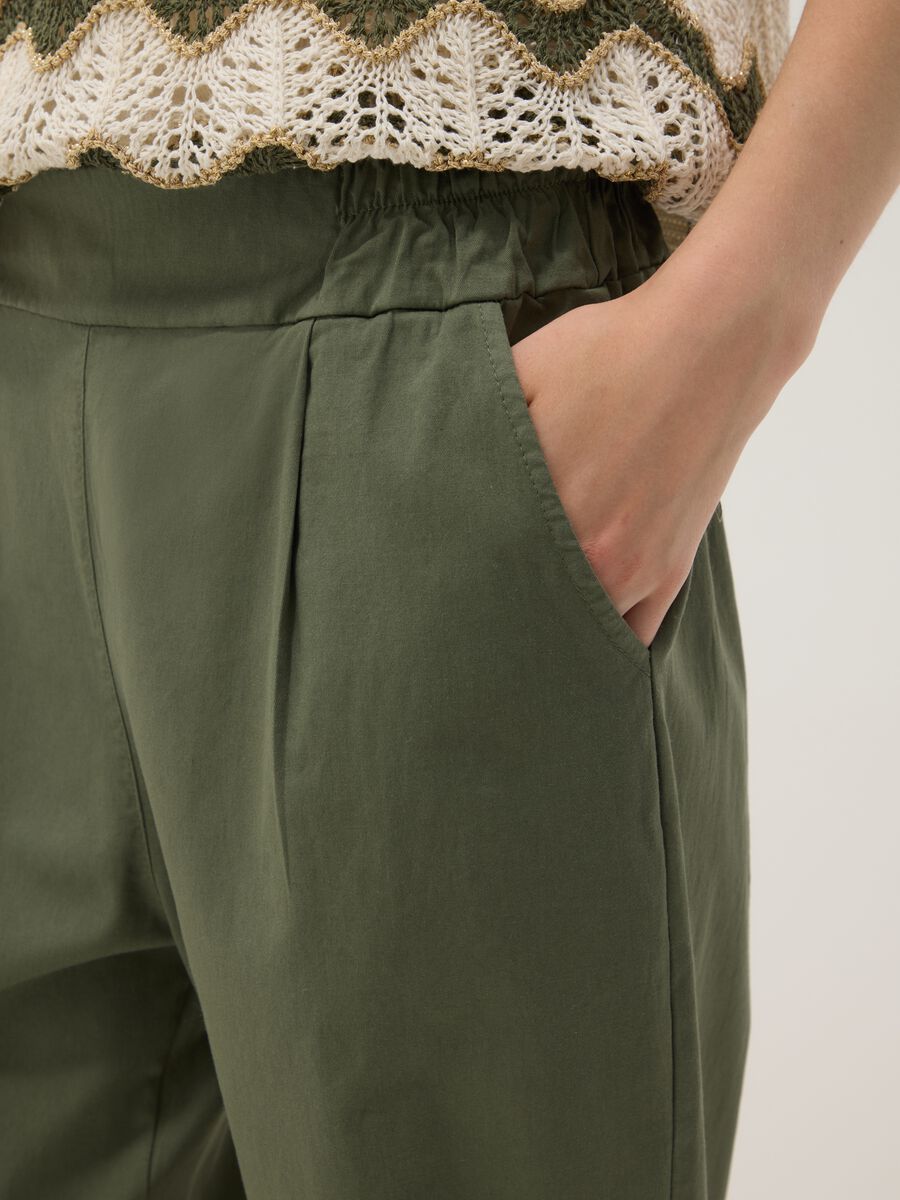 Green stretch cotton trousers_3