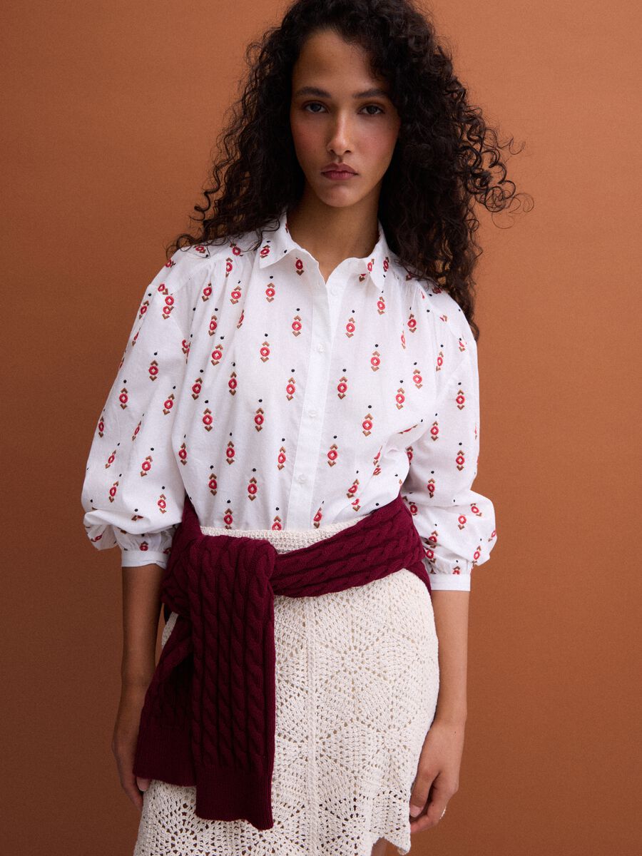 White pure cotton embroidered-pattern shirt, regular fit_0