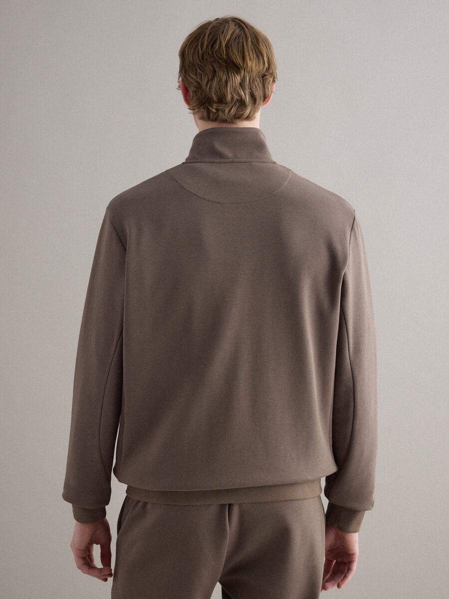 Brown cotton blend regular fit sweatshirt with full zip and high collar_4