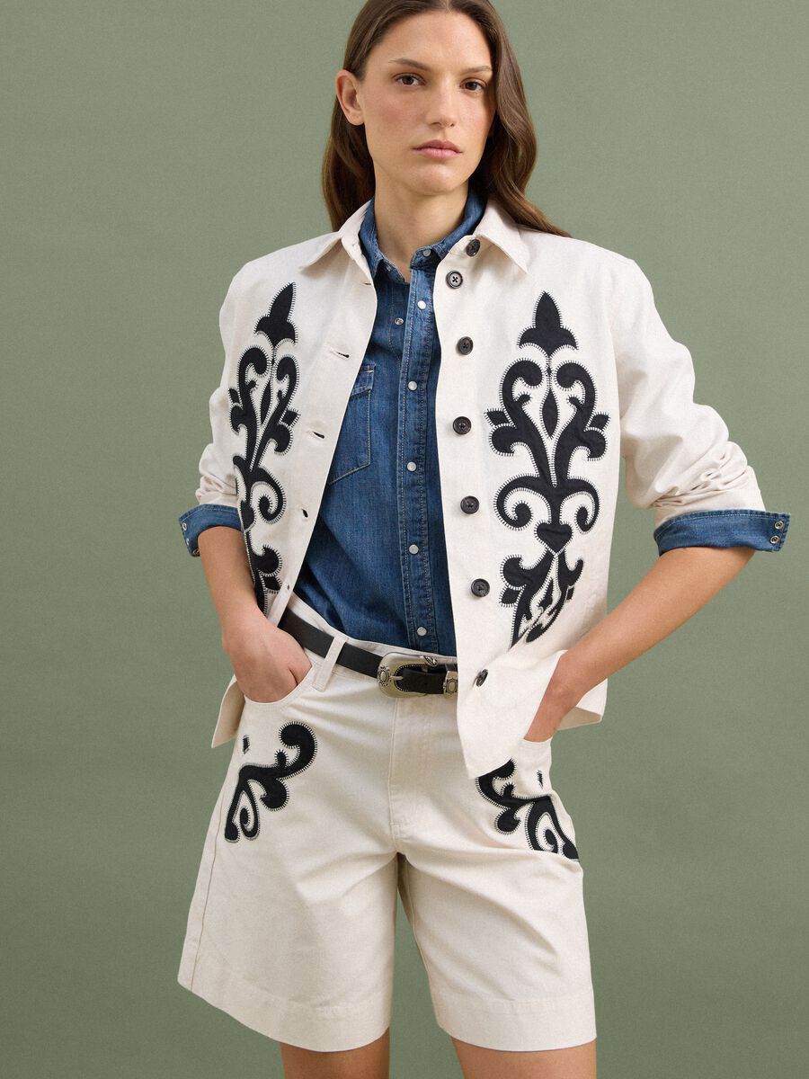 White linen and lyocell blend blazer with contrasting embroidery, regular fit_0