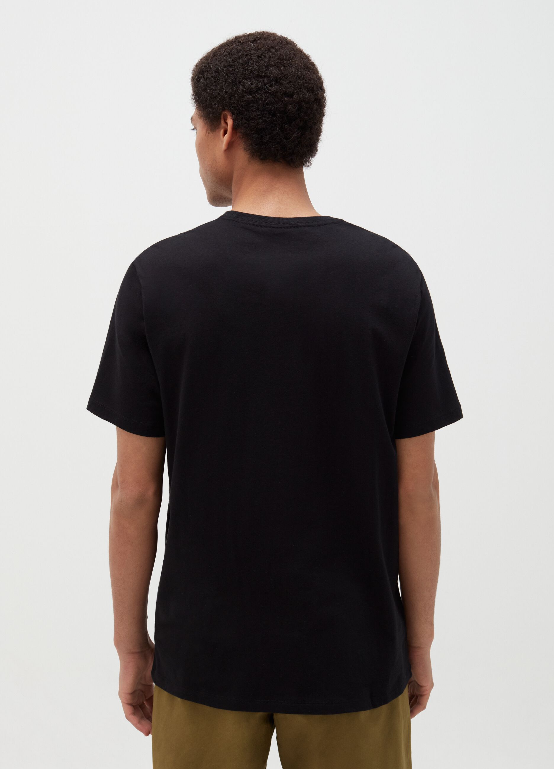 T-shirt with round neck and logo