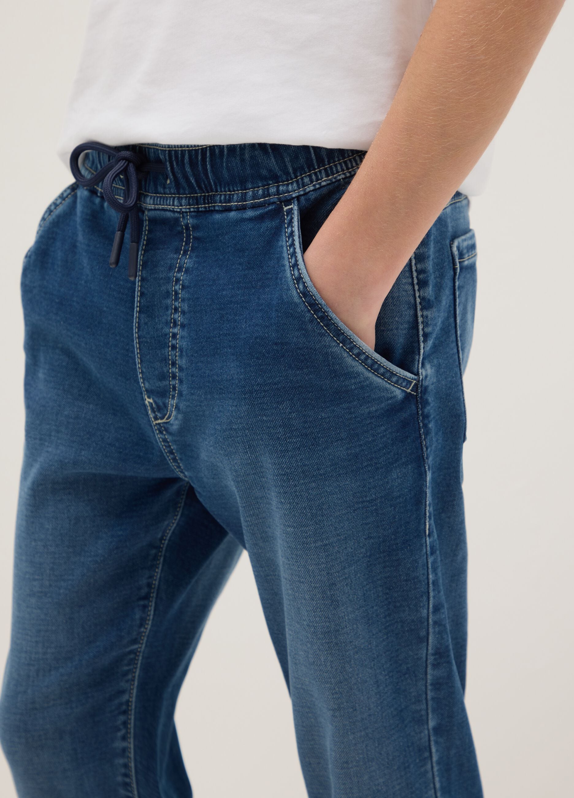 Boys' regular fit blue denim jeans with elastic waist