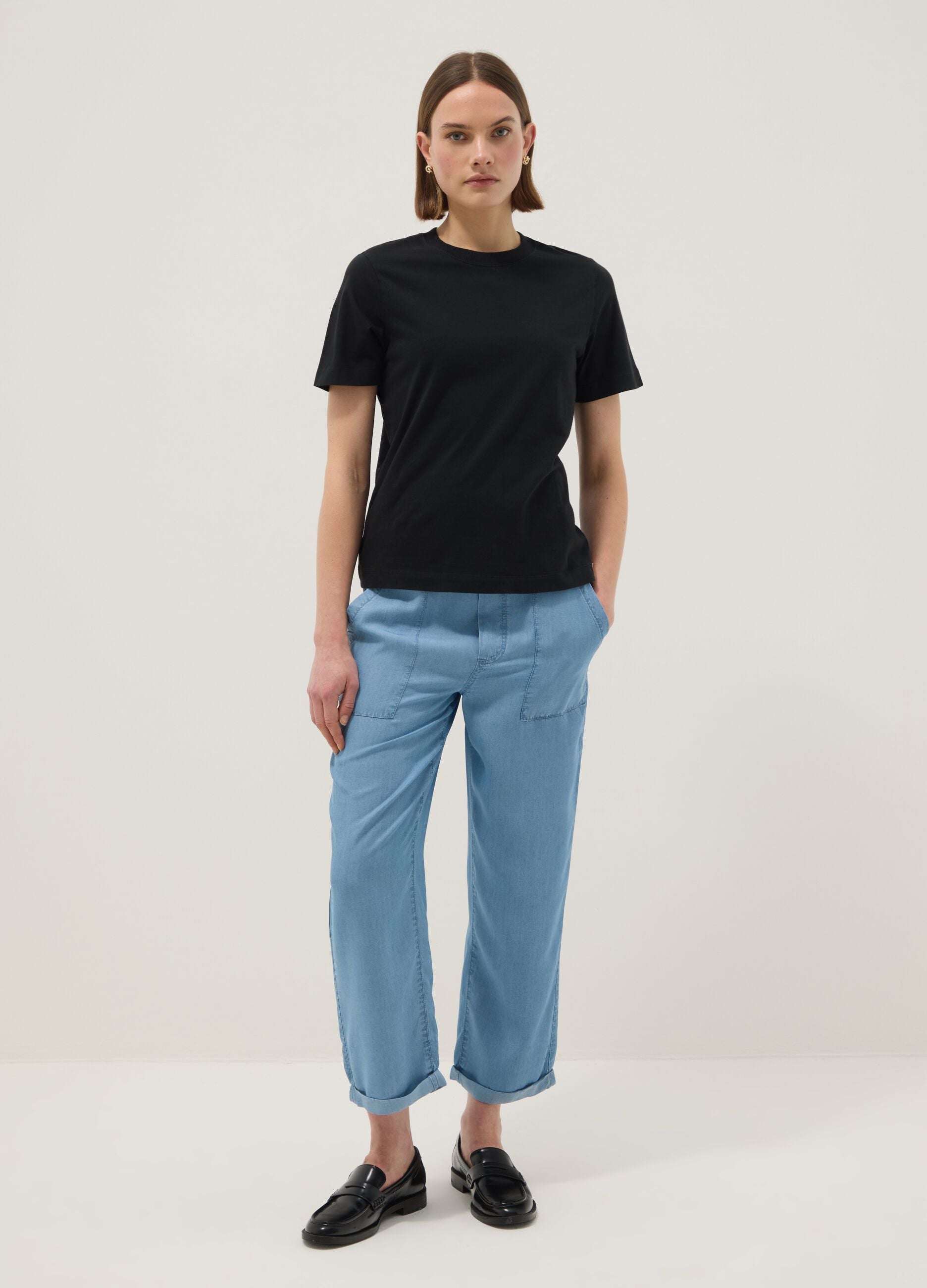 Jeans denim azzurro chiaro in puro lyocell con vita elasticizzata relaxed fit