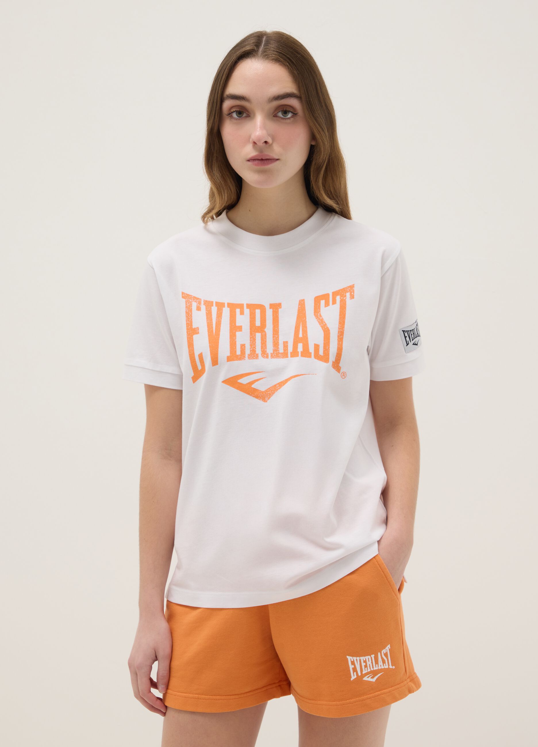 White Pure Cotton Regular Fit T-shirt with Everlast Logo