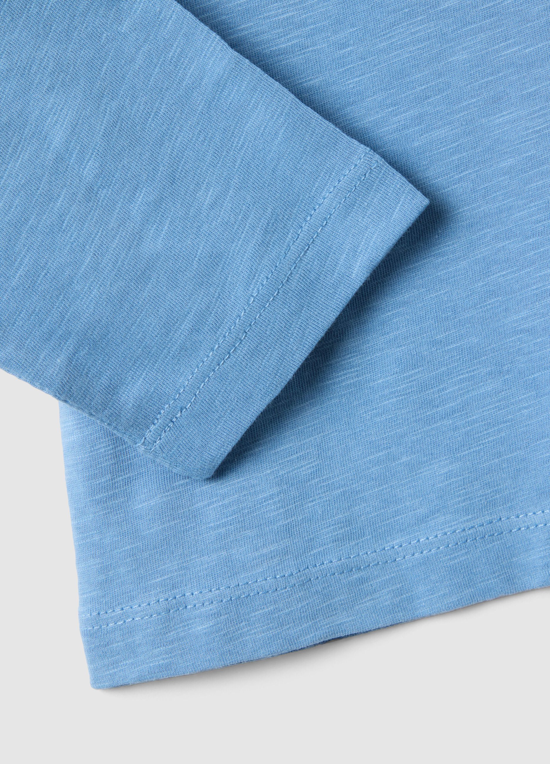 Boys&rsquo; light blue pure cotton T-shirt with chest pocket, oversized fit