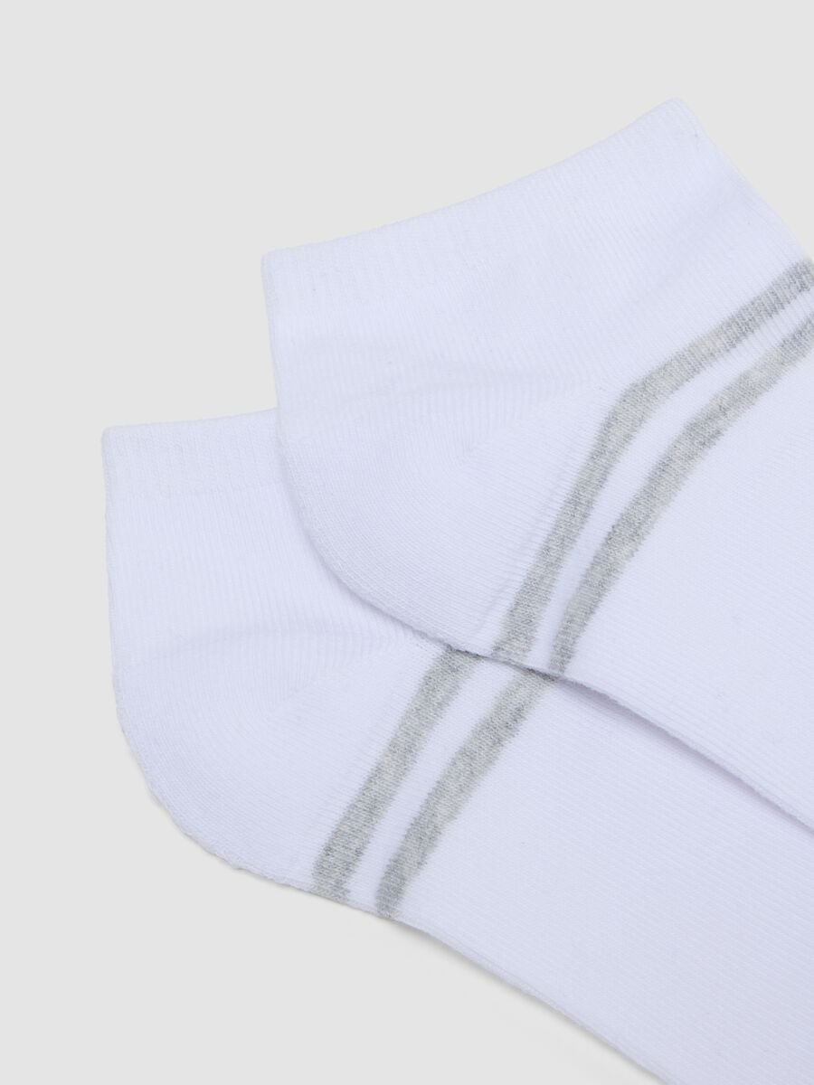 3-pack of white and grey ankle sports socks in stretch organic cotton_1
