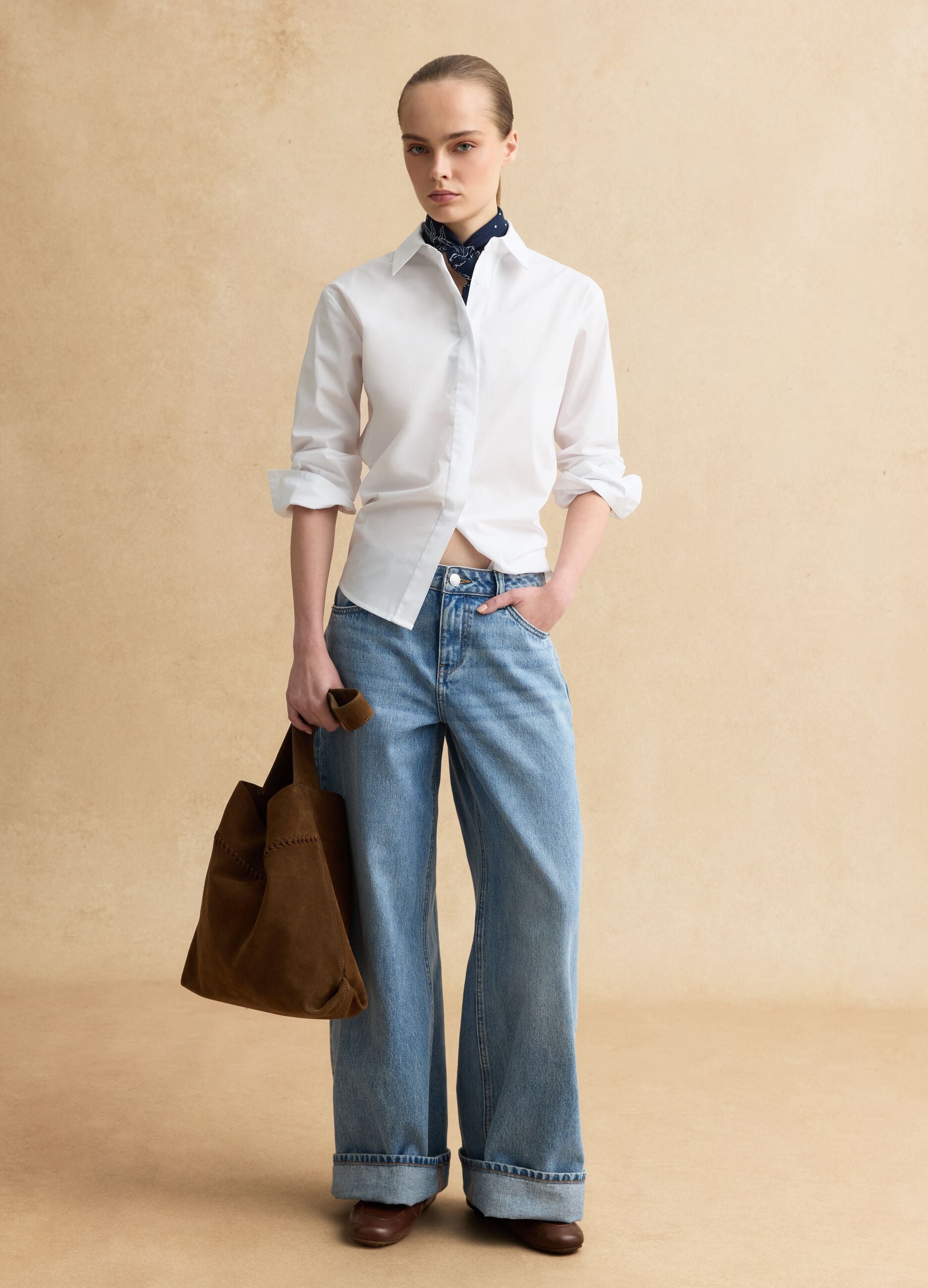 White pure cotton regular fit shirt with classic collar and buttons