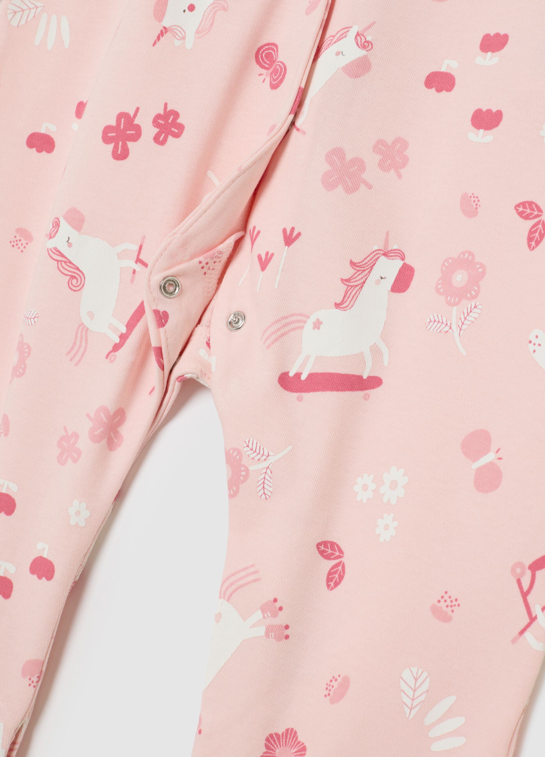 Multicolour pure cotton baby sleepsuit twin-pack