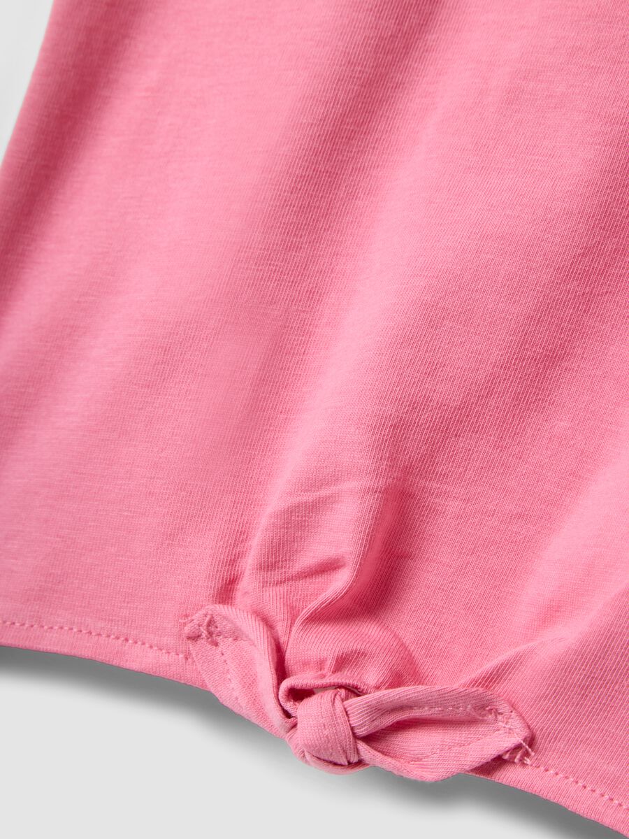 T-shirt rosa a maniche corte in cotone elasticizzato con stampa floreale per bimba regular fit_3