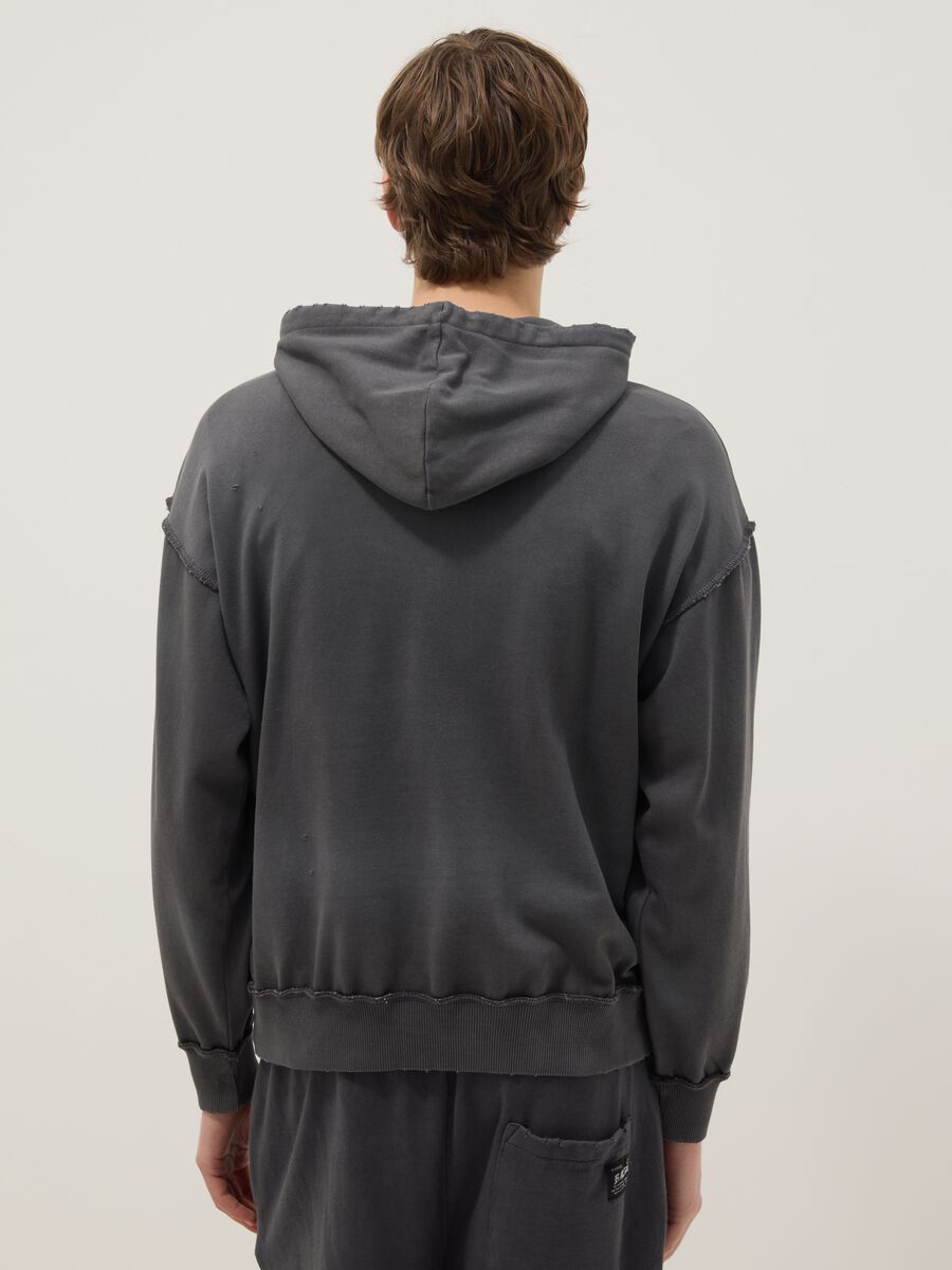Grey oversized fit cotton blend hoodie_2