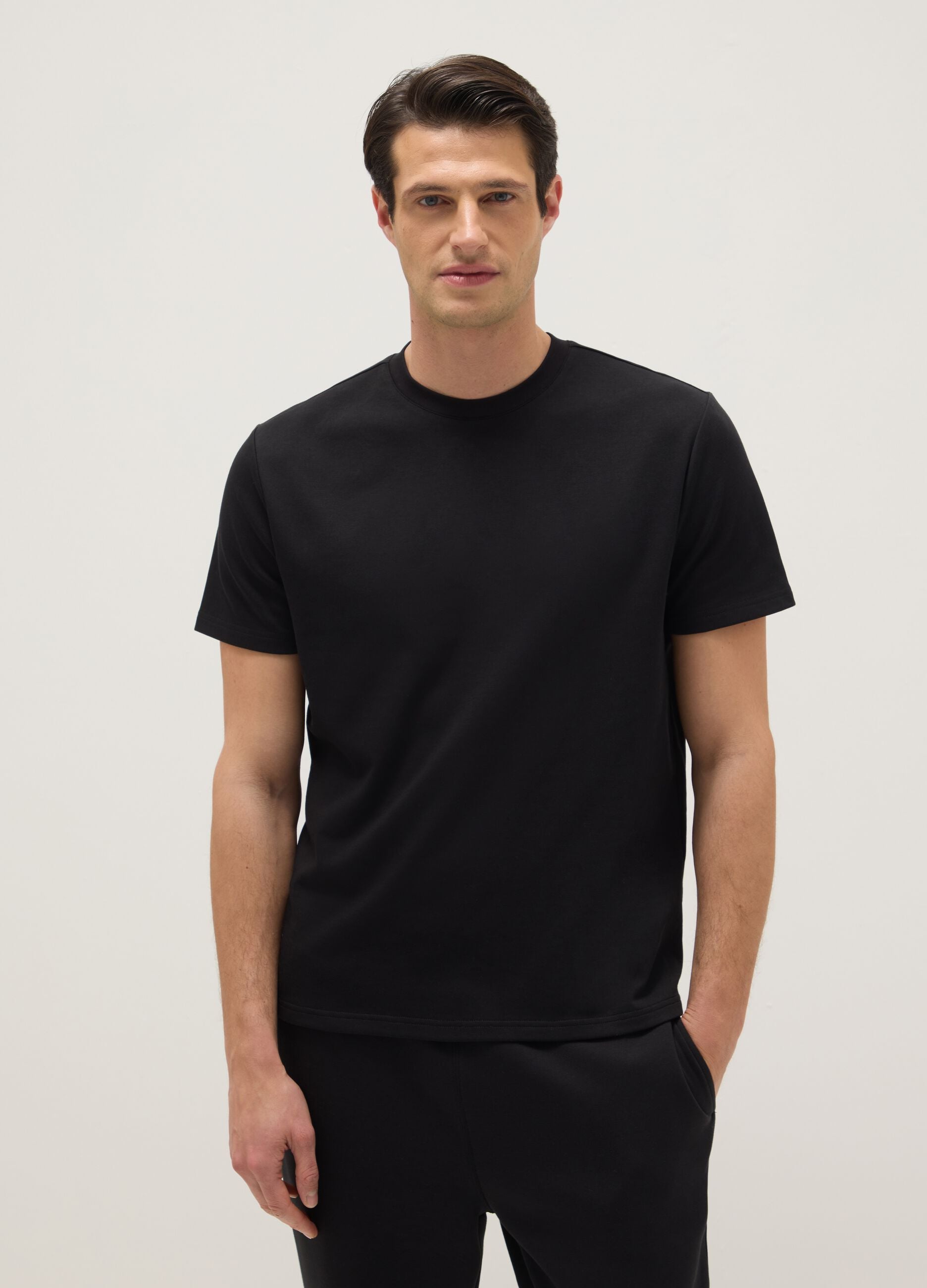 Regular fit black cotton blend crew neck T-shirt