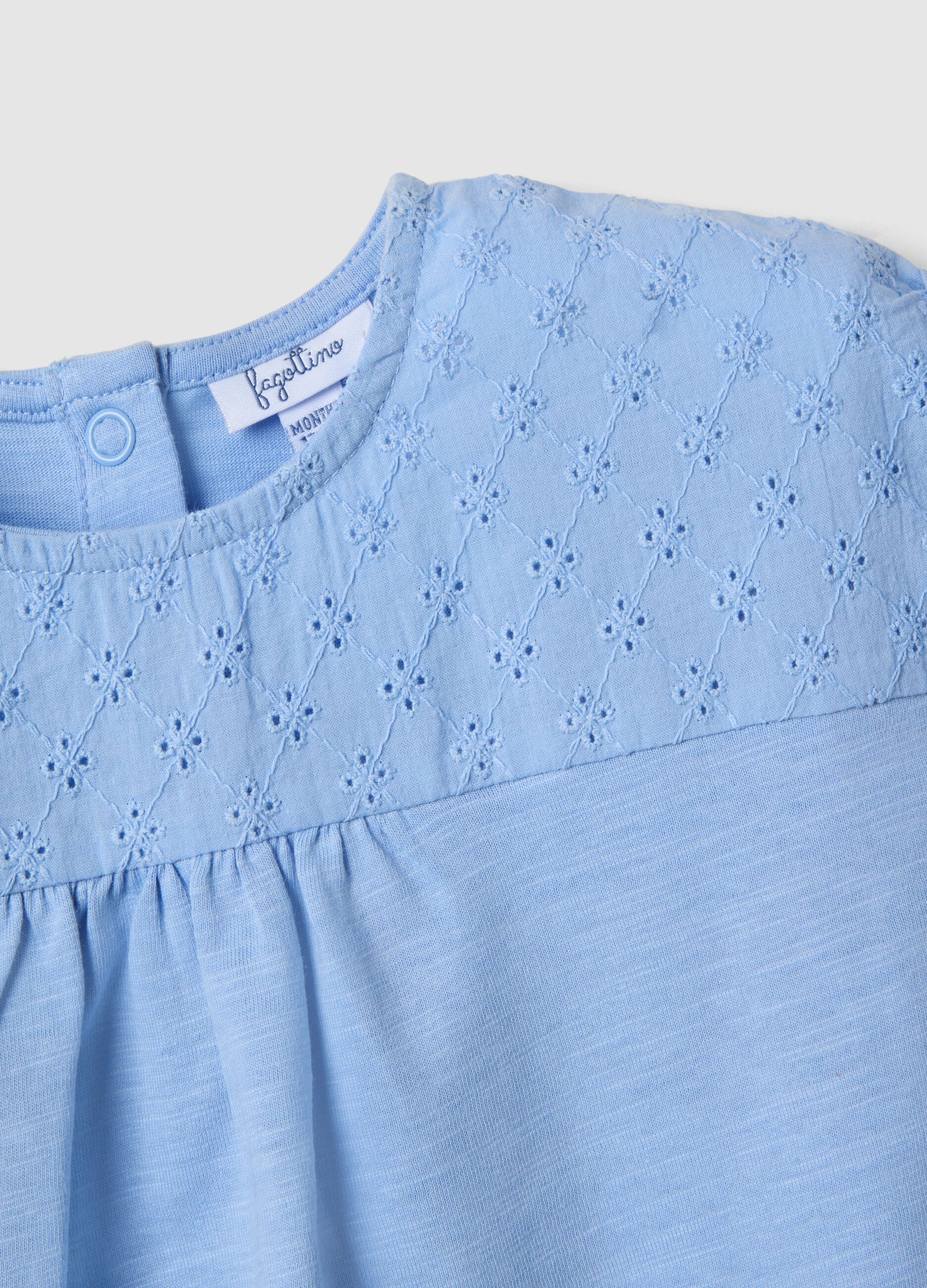 Blue pure cotton regular fit girl's T-shirt with embroidery
