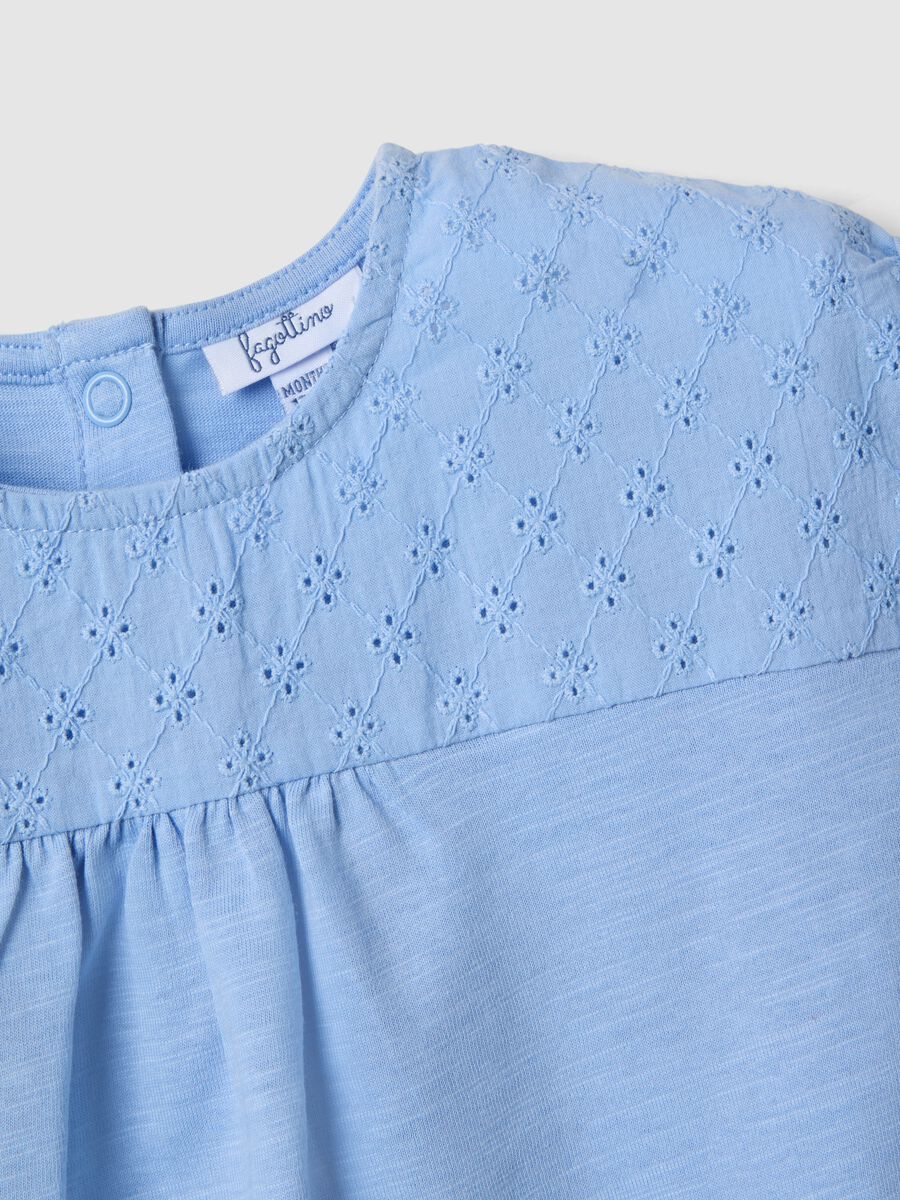 Blue pure cotton regular fit girl's T-shirt with embroidery_2