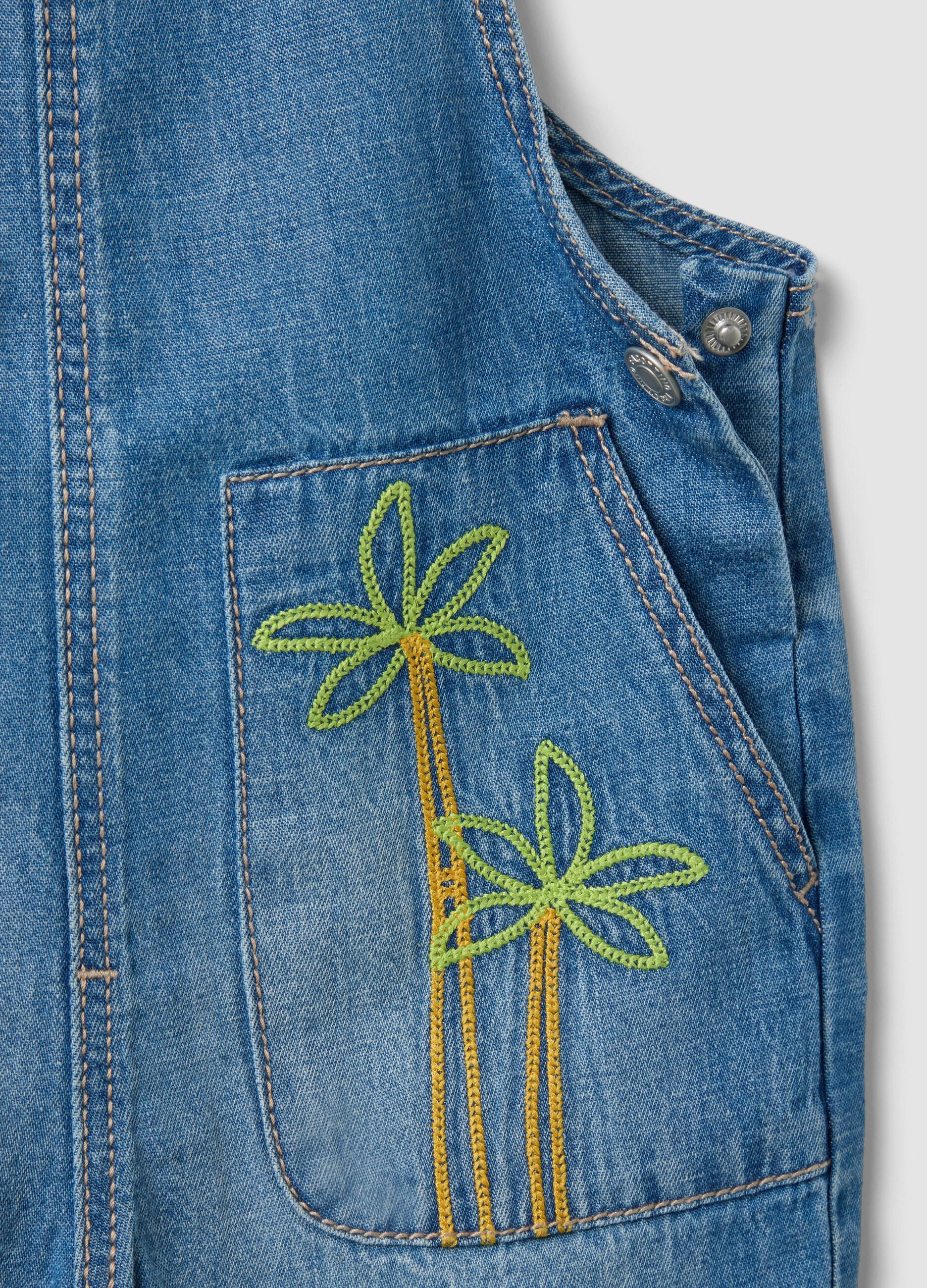 Boys' regular-fit blue denim dungarees in cotton blend with embroidery