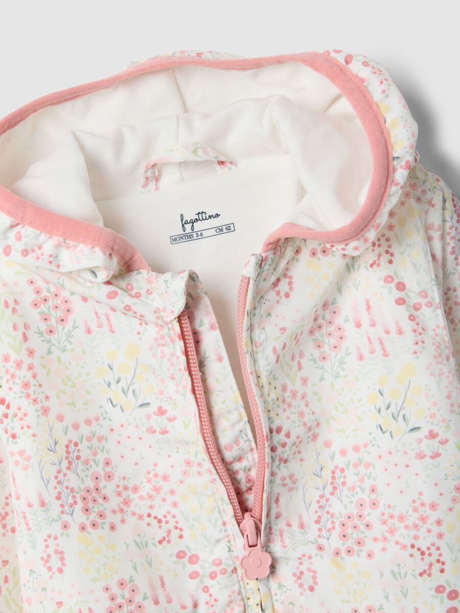 Multicolour regular fit fabric jacket with hood for girls_3