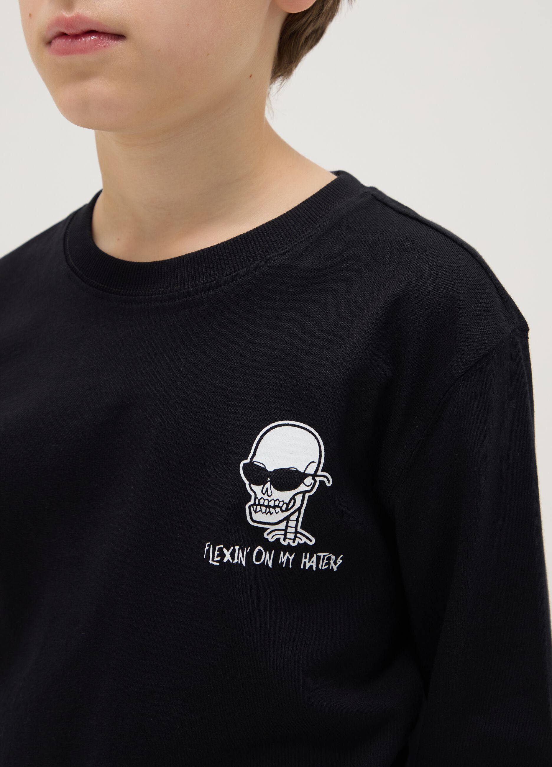 Boys' pure cotton black regular fit t-shirt with print