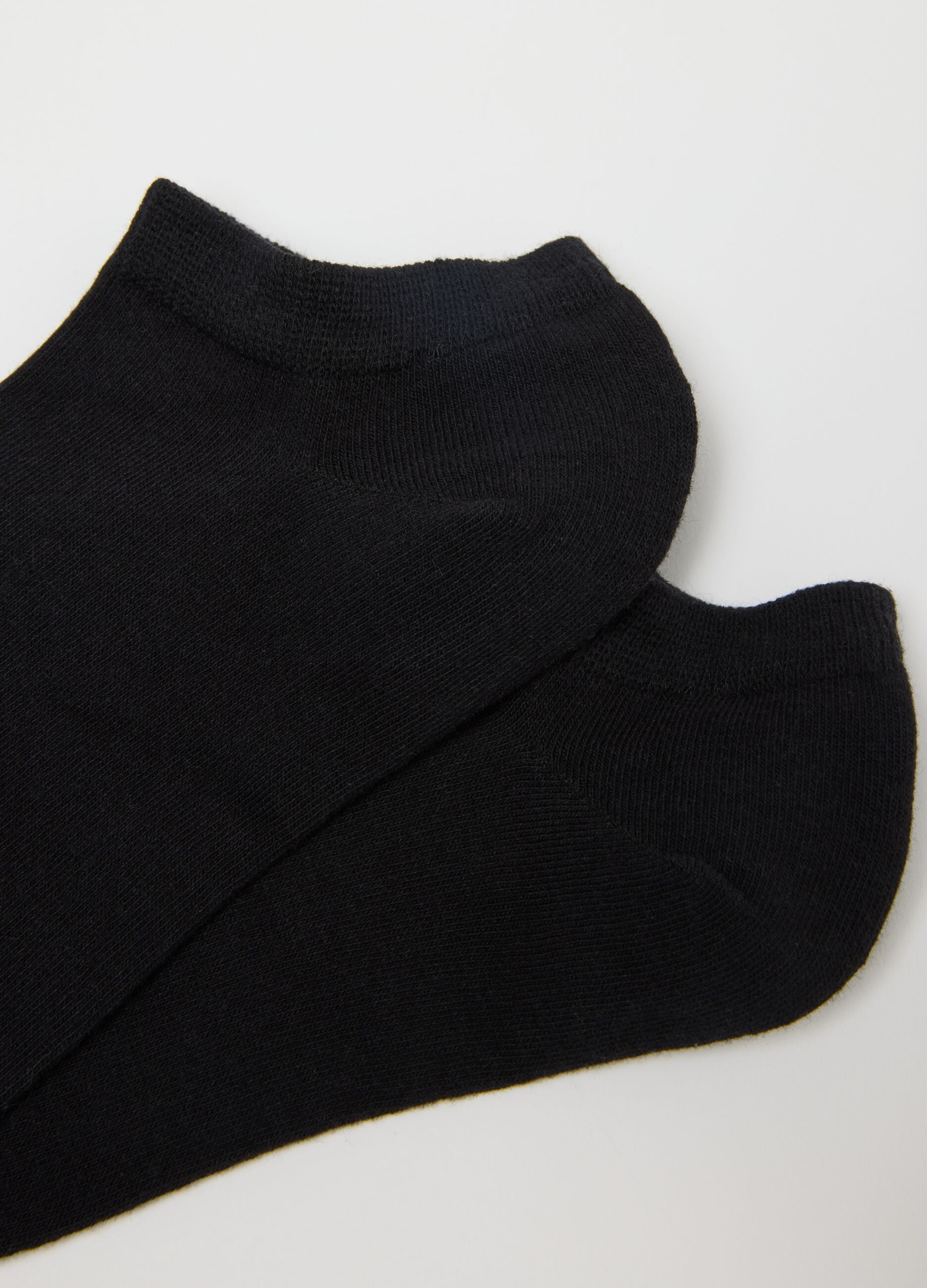 Multipack of black short cotton blend socks with regular fit