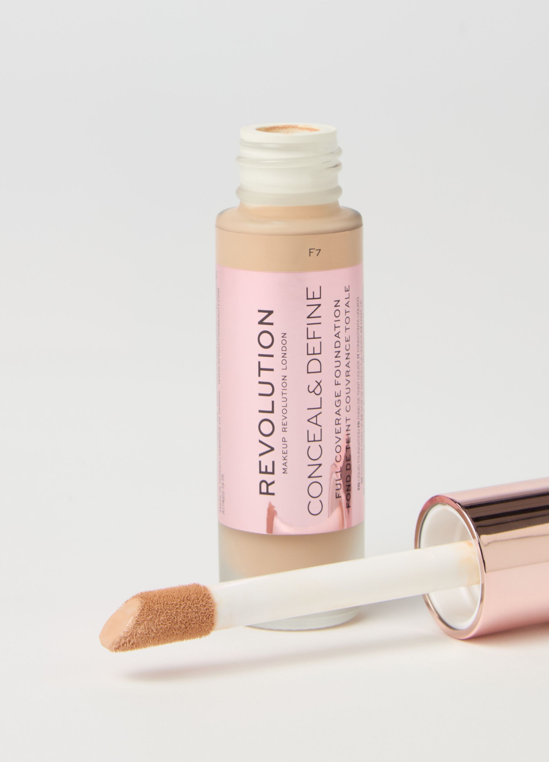 Conceal & Define foundation F7