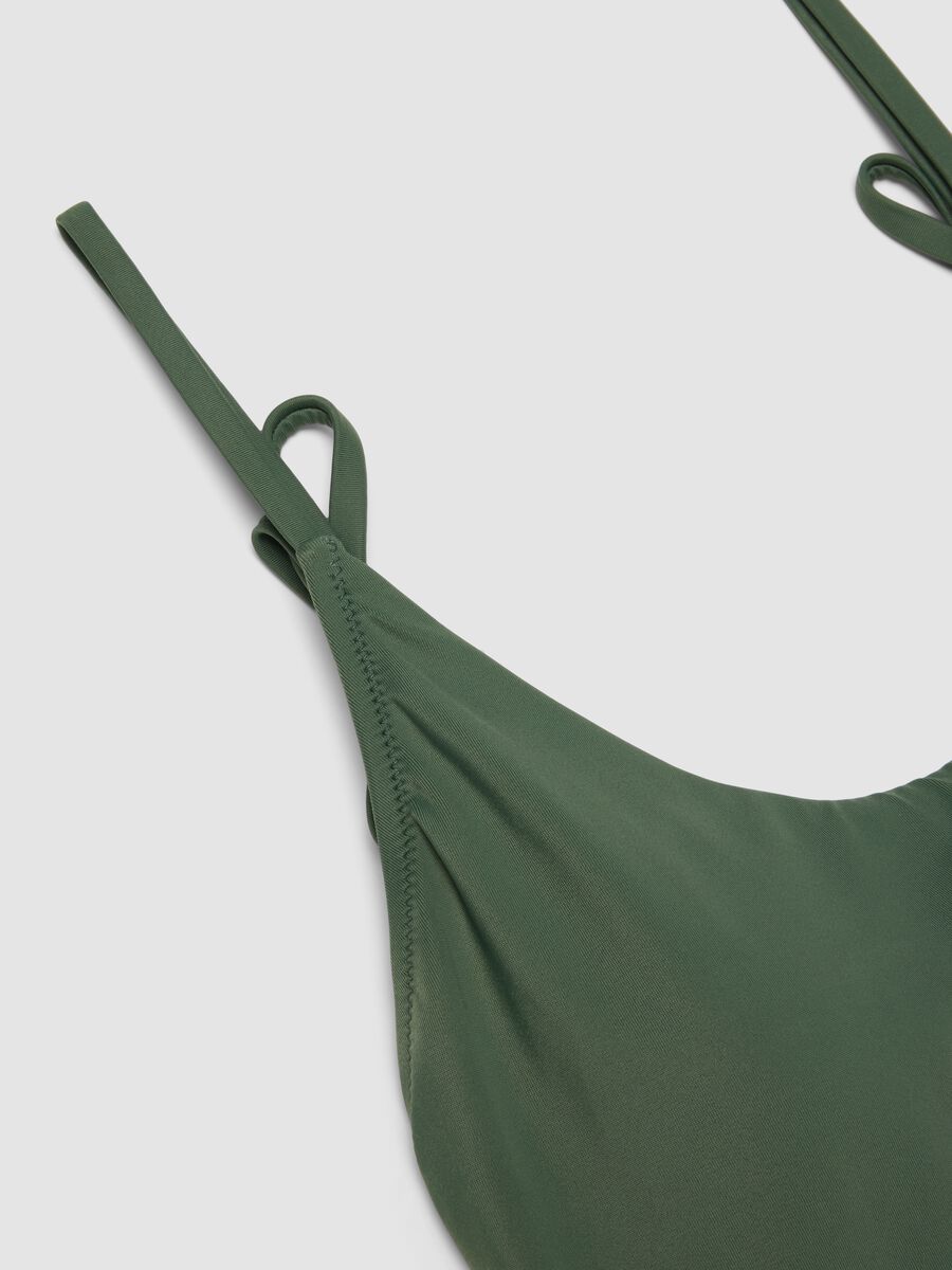 Slim Fit Green Swimsuit_5