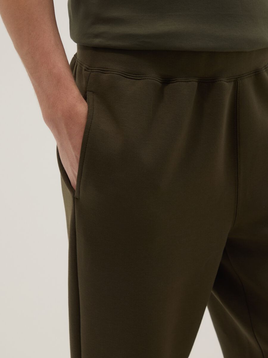 Brown cotton blend regular fit jogger trousers_3