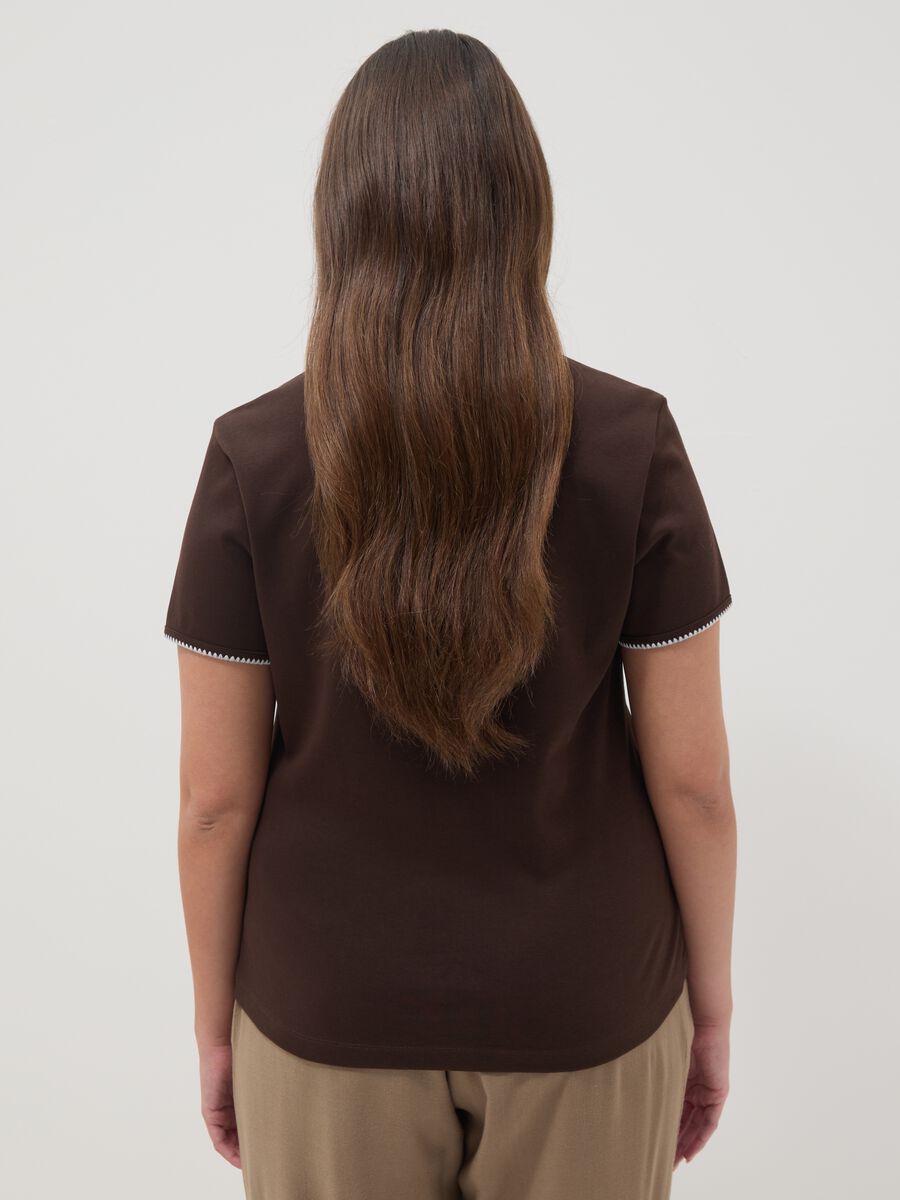 T-shirt a maniche corte in puro cotone marrone regular fit_3