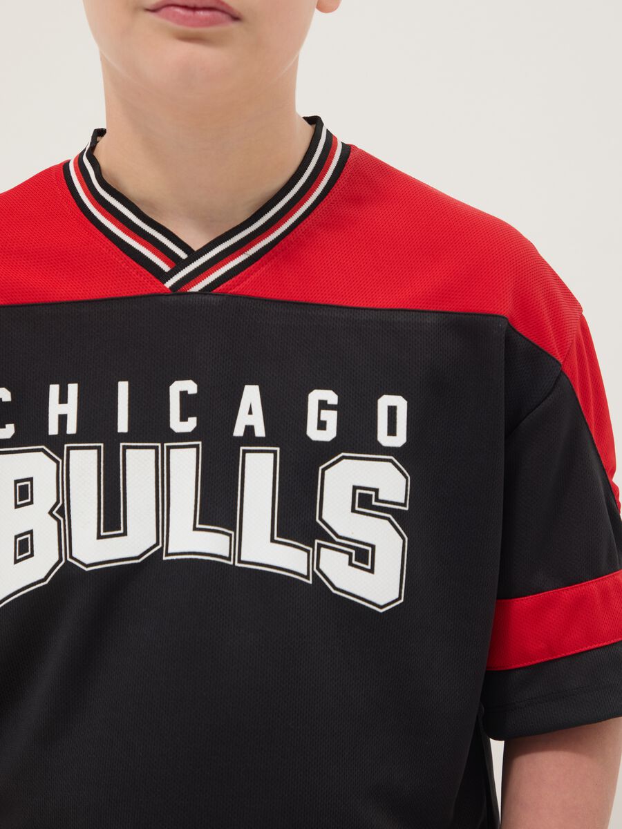 Black and red Chicago Bulls logo T-shirt for kids_2