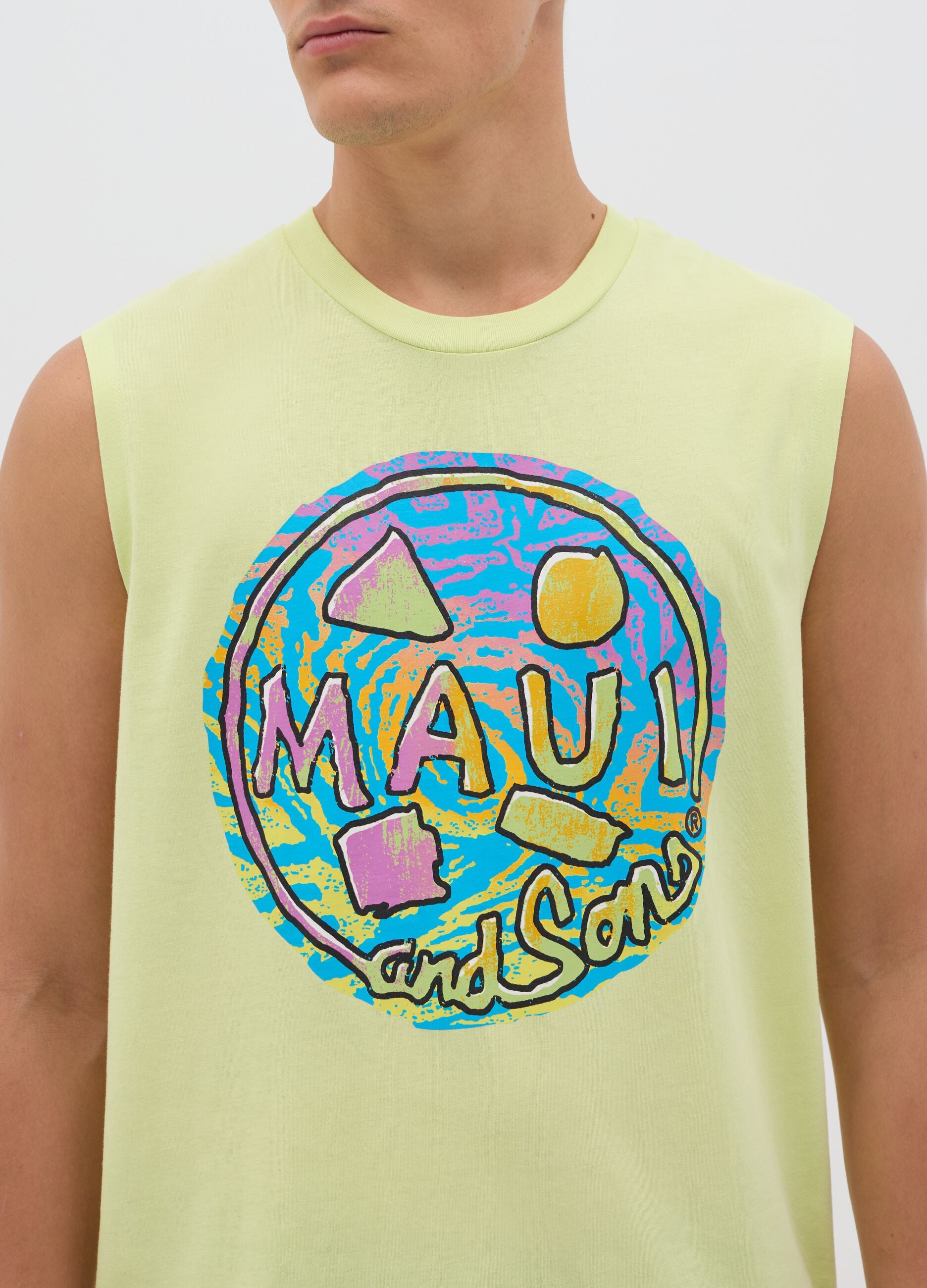 Men&rsquo;s yellow regular-fit vest top in 100% cotton with print