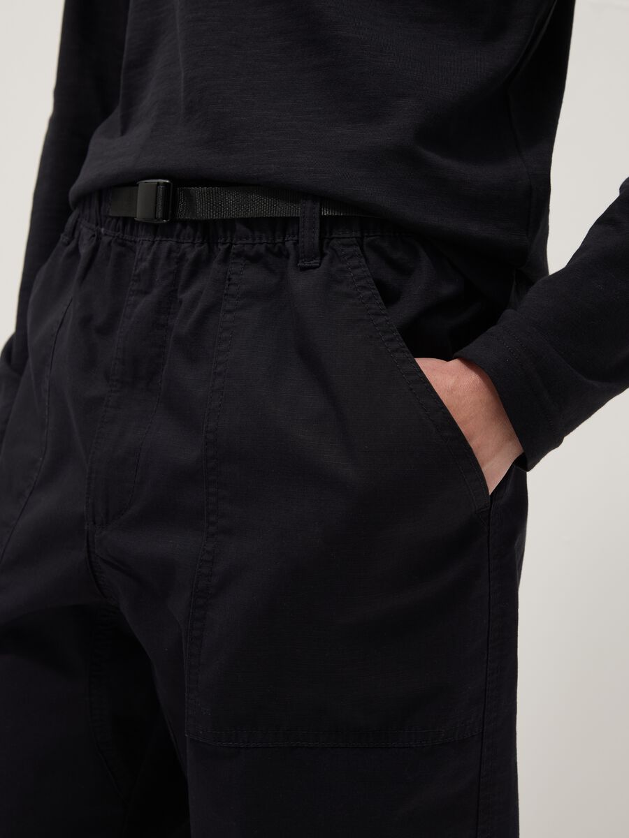 Shorts blu in puro cotone con vita elastica baggy fit_3