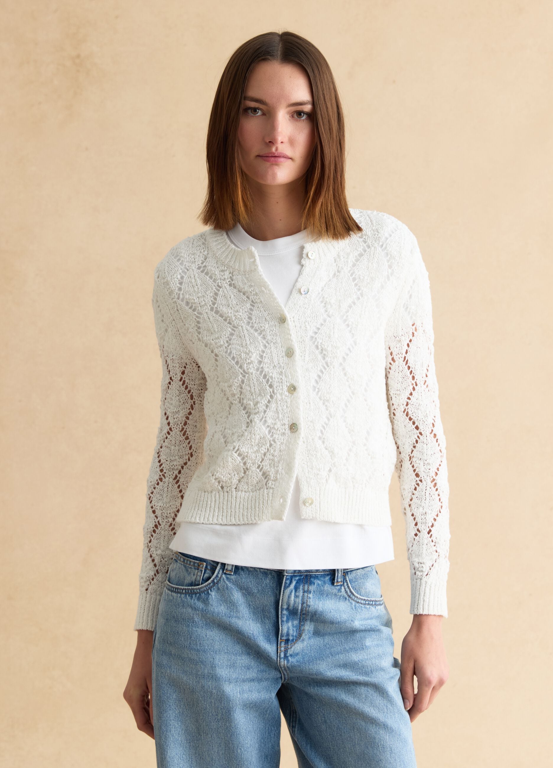 White cotton blend cardigan with regular fit and knitted pattern