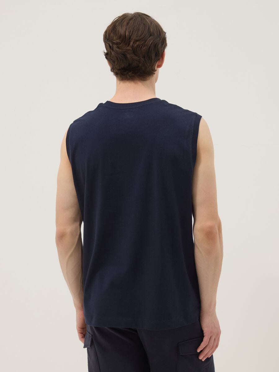Blue crew-neck cotton vest in relaxed fit_3