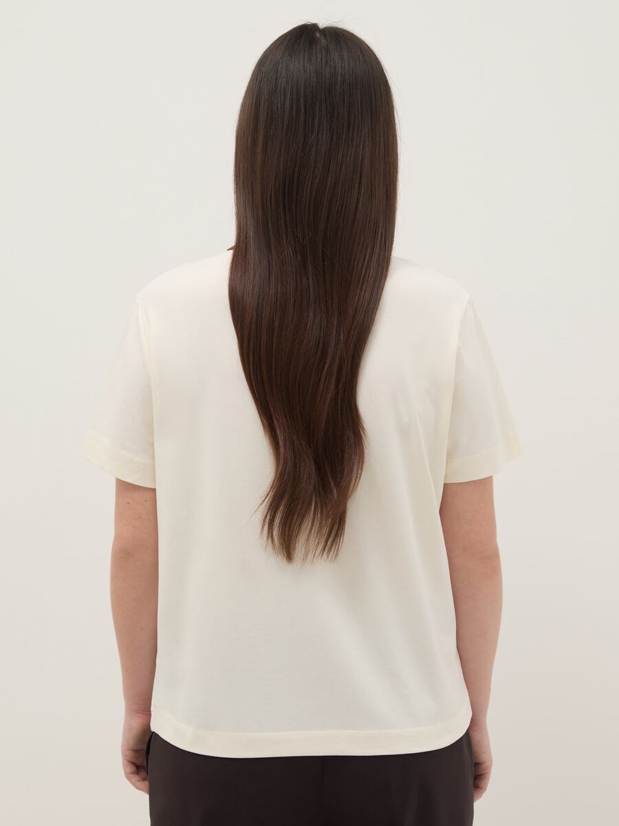 White stretch cotton regular fit T-shirt with embroidered coffee_2