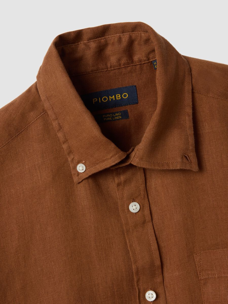 Brown pure linen shirt with button-down collar, regular fit_5