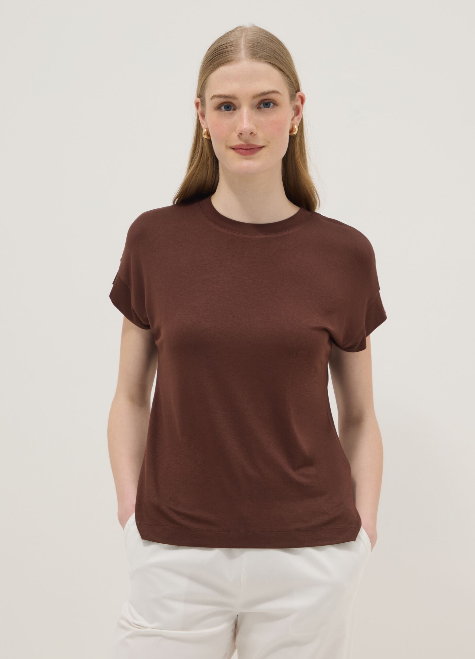 Brown short-sleeved stretch viscose T-shirt