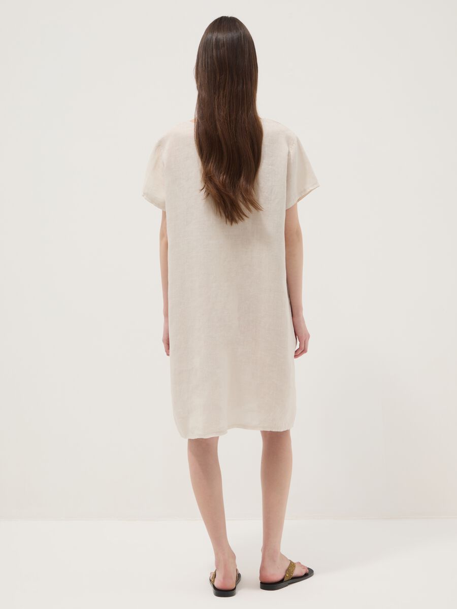 Beige pure linen dress with patch pockets, regular fit_3