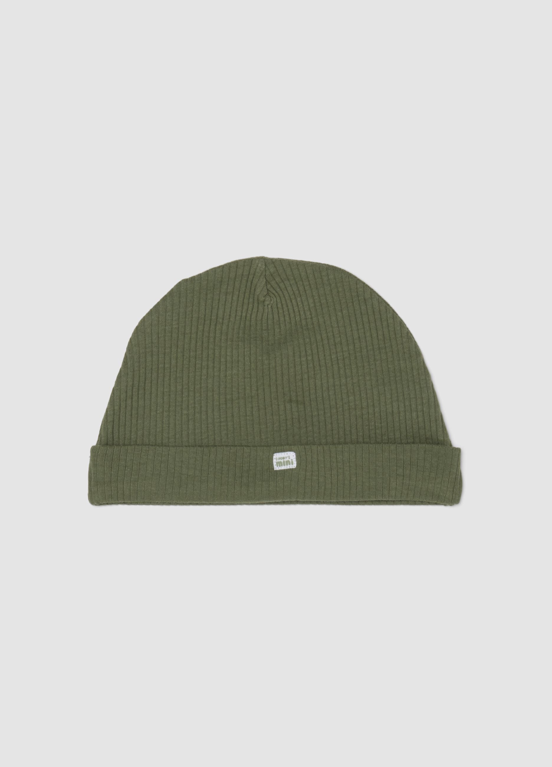 Green ribbed organic cotton baby hat