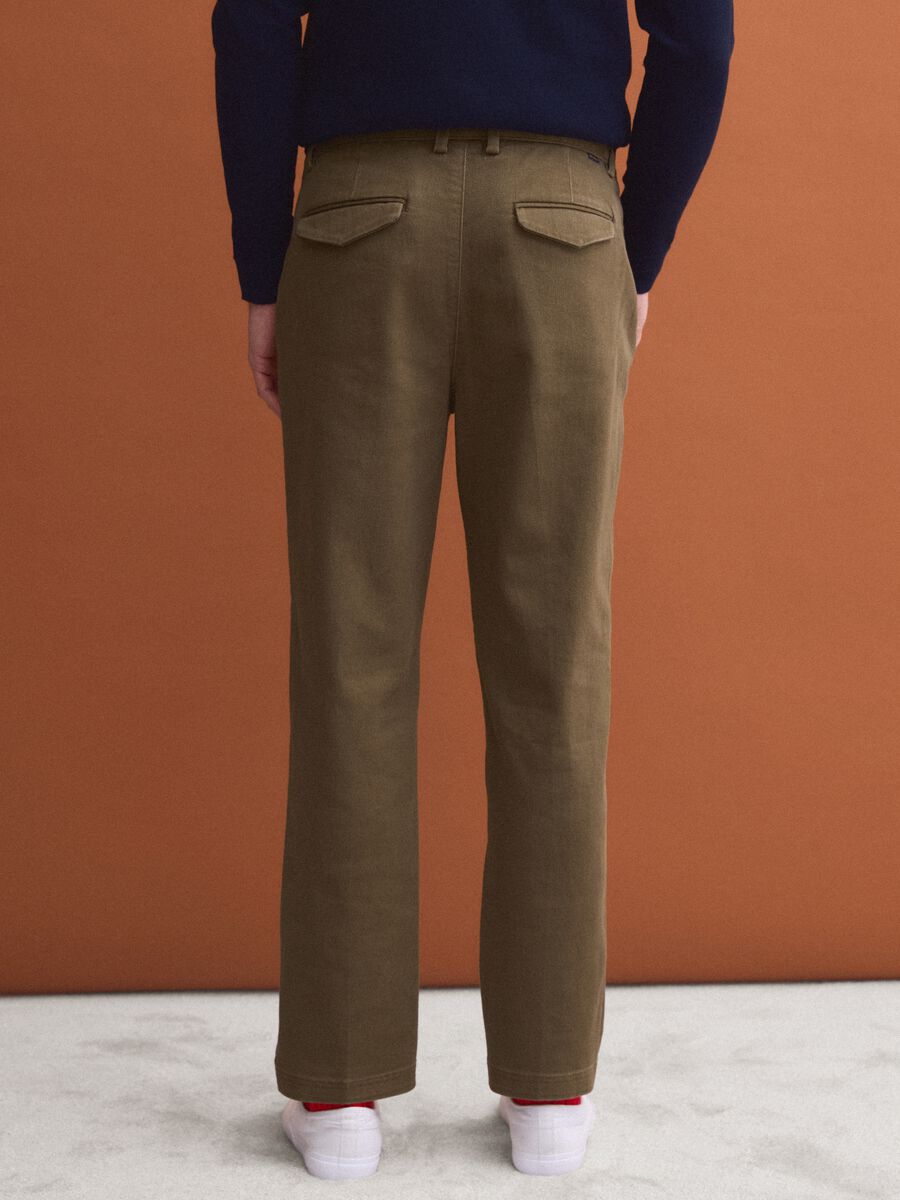 Pantaloni chino marroni in cotone elasticizzato straight fit_2
