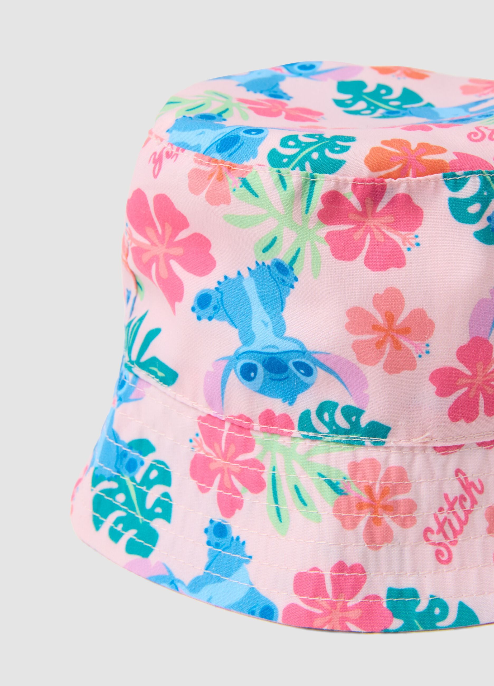 Multicolour pure cotton hat for girls with Stitch