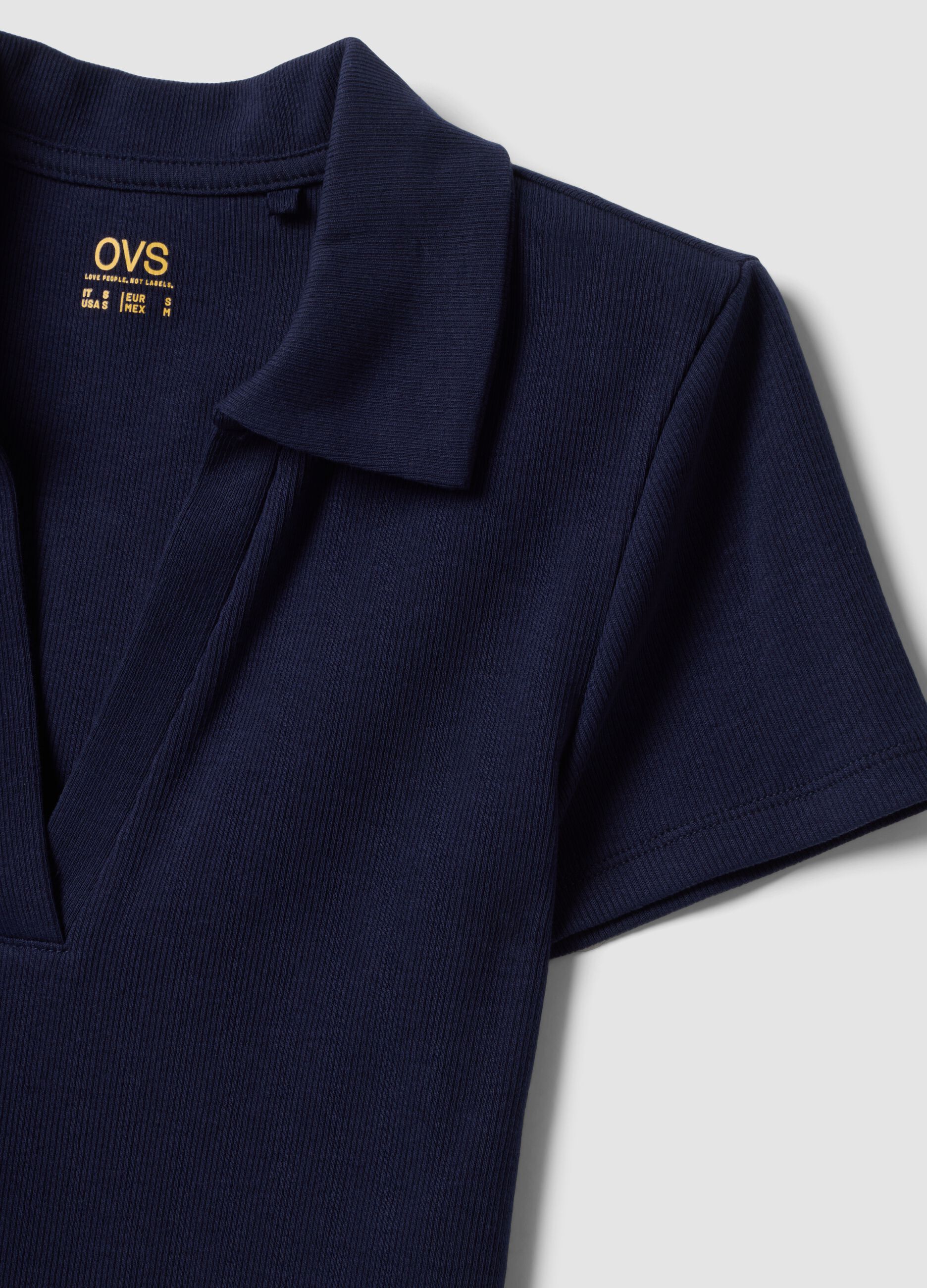Polo blu in cotone elasticizzato con scollo a V aperto regular fit