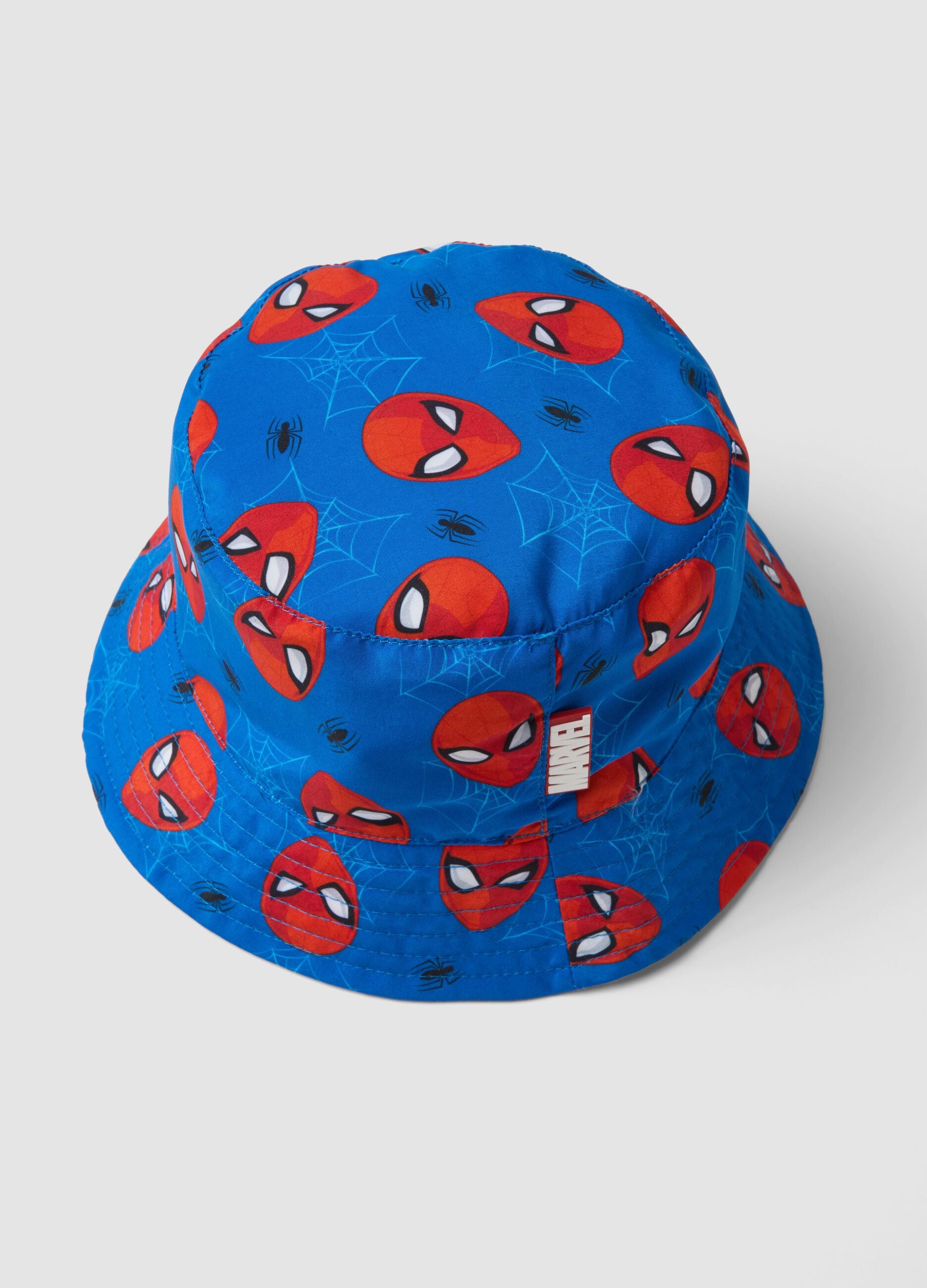 Multicolor children's hat with Spiderman prints