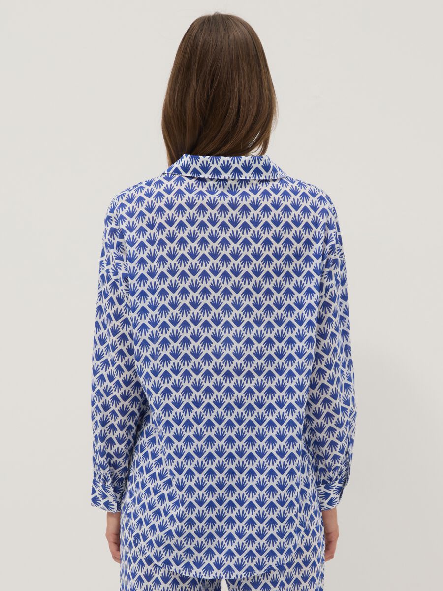 Multicoloured pure cotton shirt with pattern and V-neck_2
