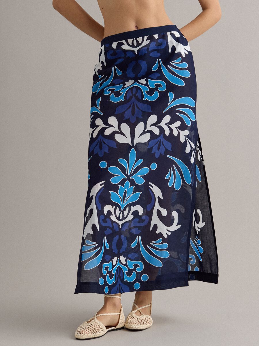 Blue pure cotton sarong with decorative print_1