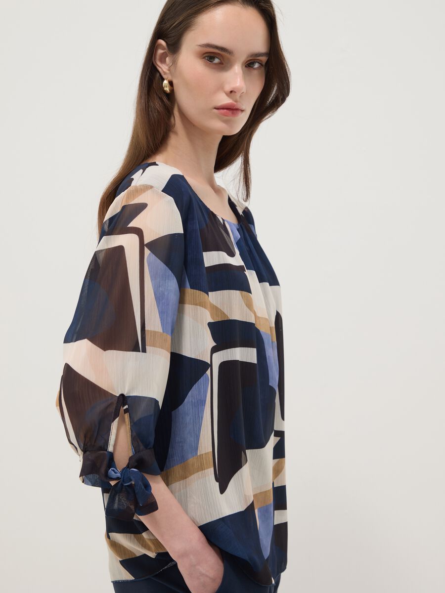 Multicolour geometric print regular-fit blouse_0