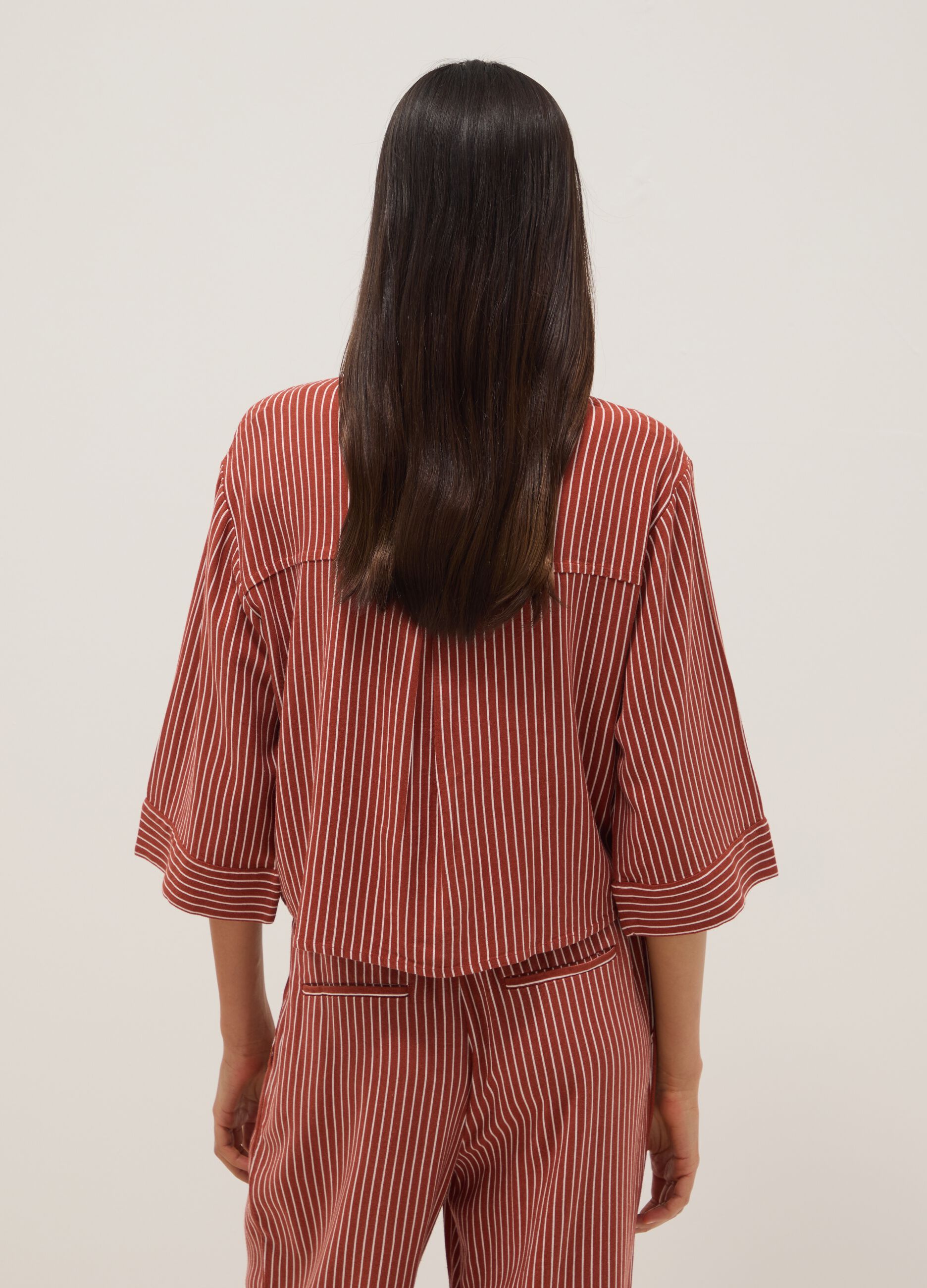 Camicia in misto viscosa e lino a righe bianche e rosse regular fit