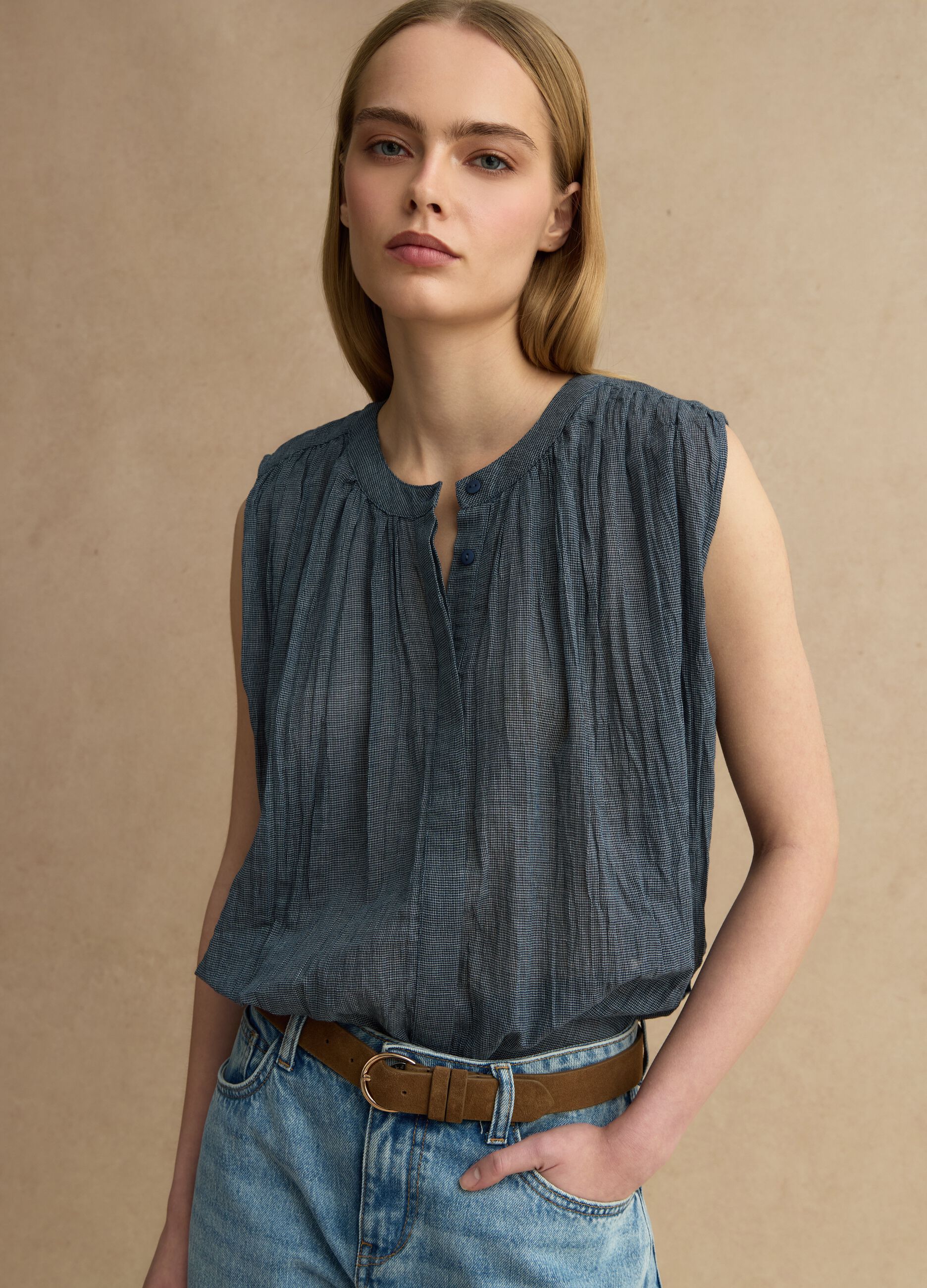Blue sleeveless pure cotton blouse regular fit