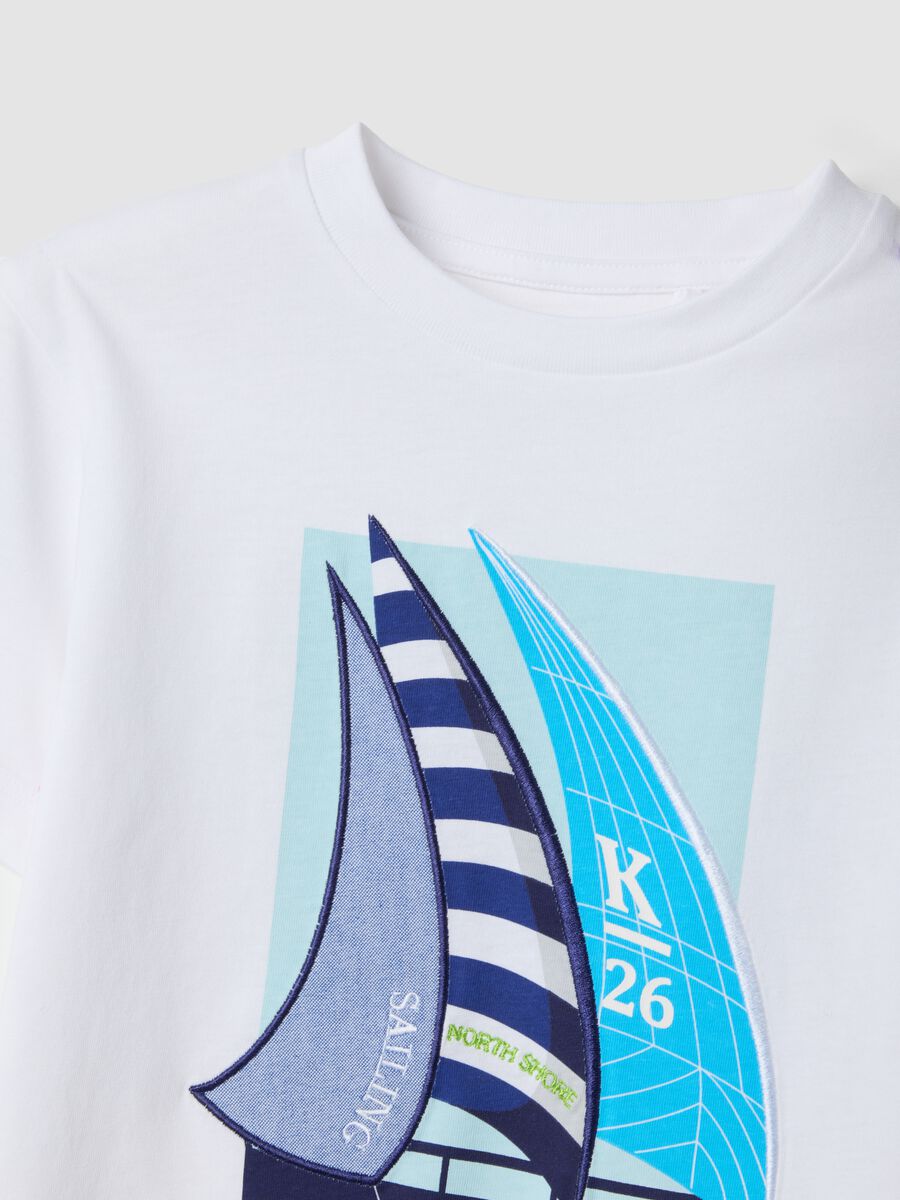 T-shirt bianca in puro cotone con stampa_3