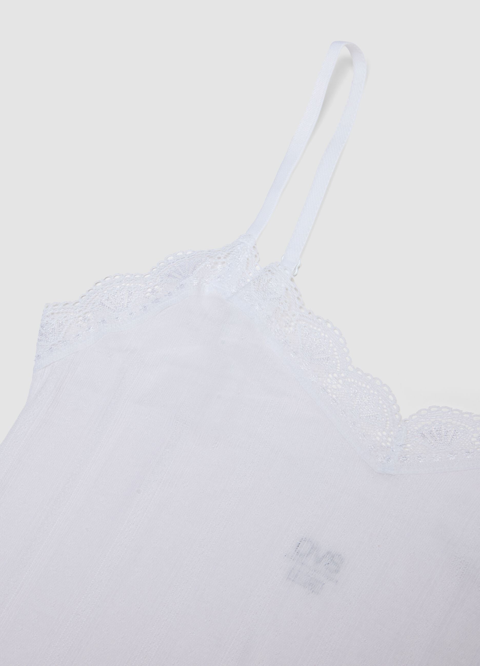 White stretch modal vest regular fit with lace