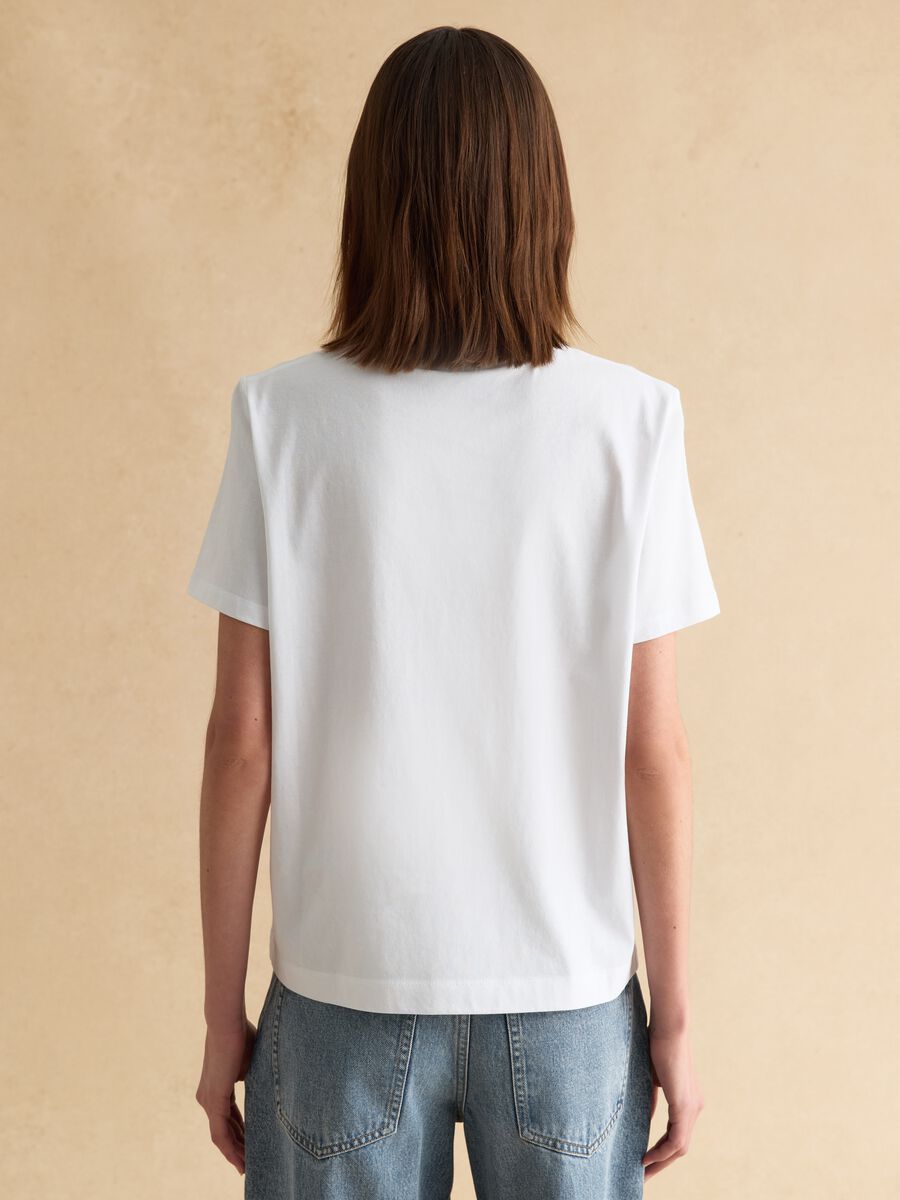 White pure cotton regular fit t-shirt with floral print_3