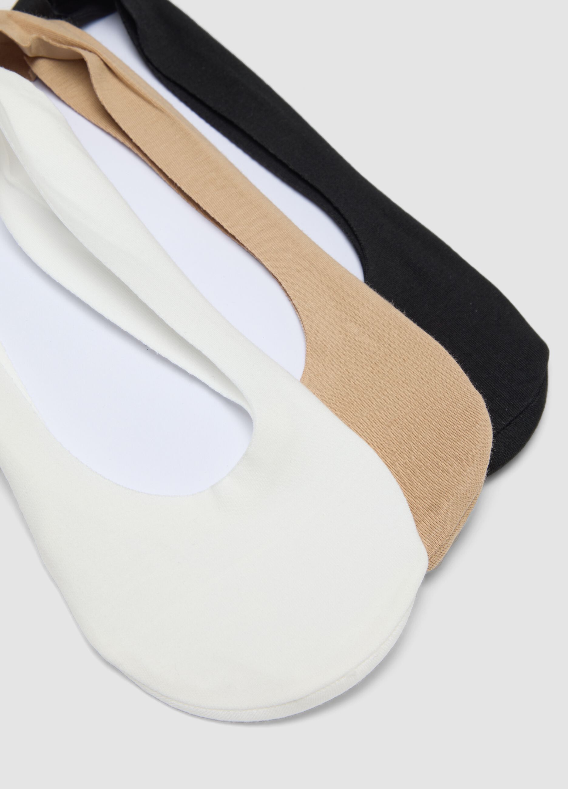 Three-pack of invisible multicolour stretch cotton-blend socks