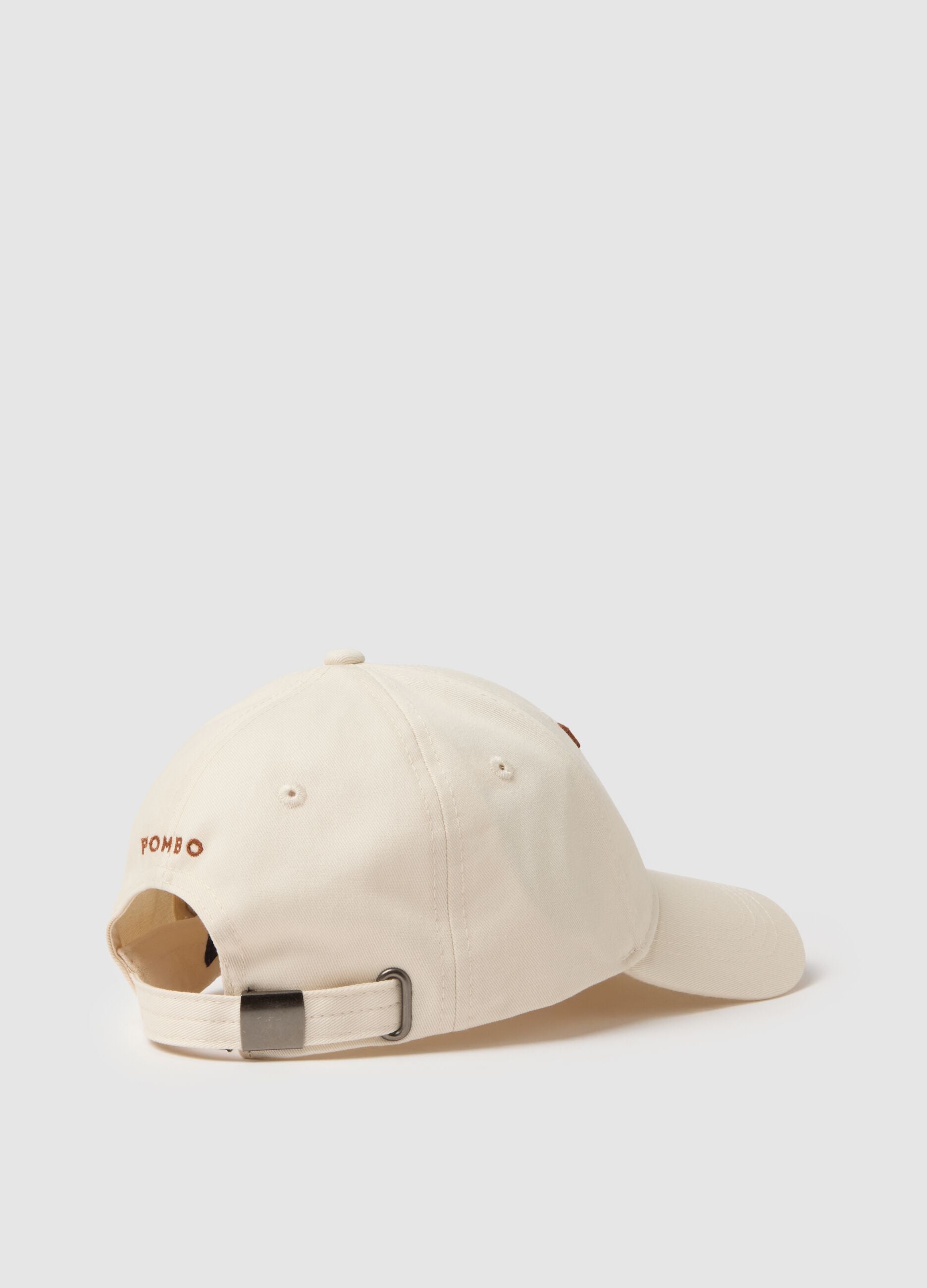 Beige pure cotton cap with adjustable visor and embroidered P