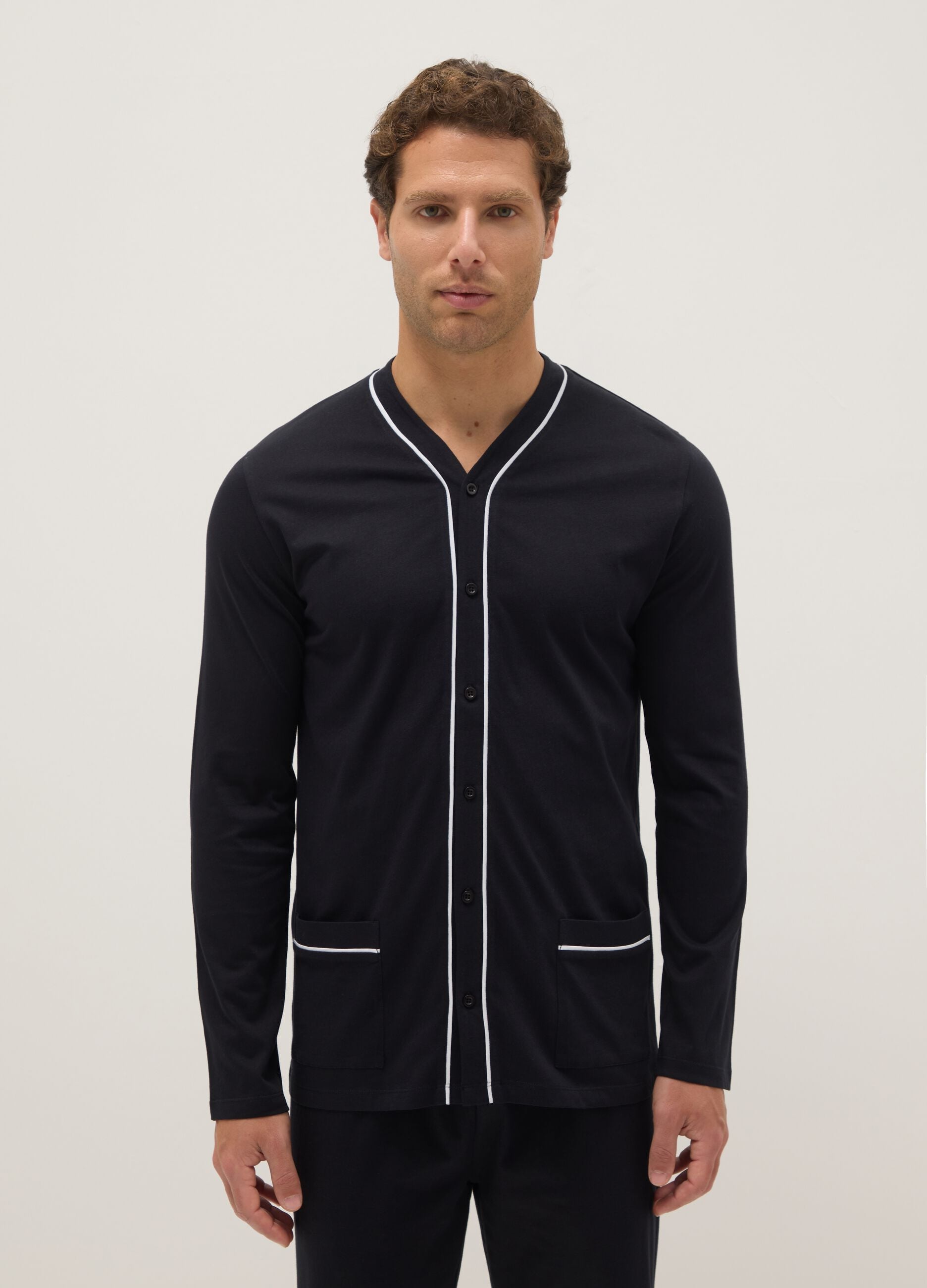 Regular fit black pure cotton pyjamas with contrasting details